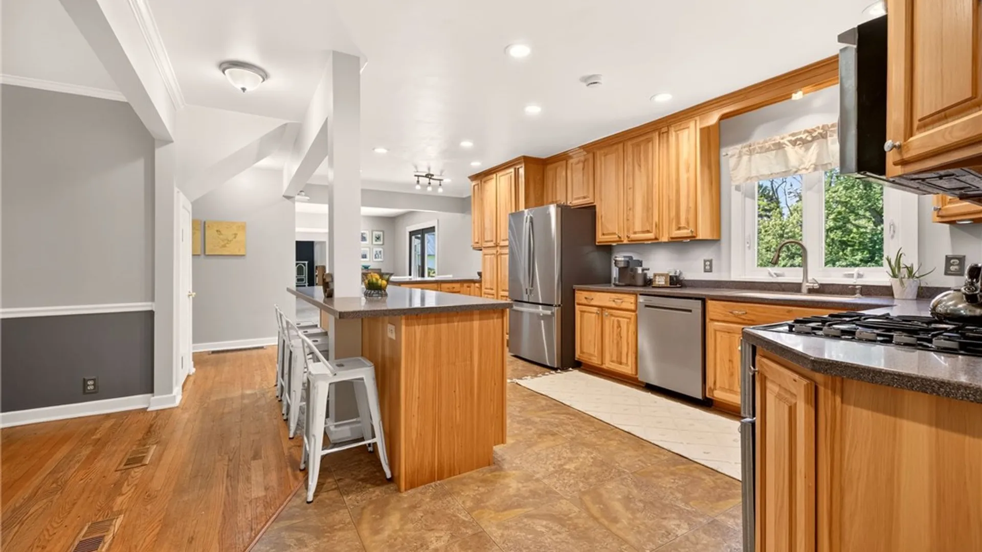 Property at 14 Howard Avenue, East Bloomfield, NY 14469 8