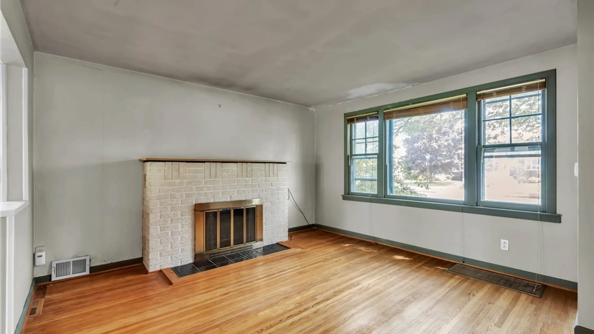 Property at 200 Deumant  Terrace, Tonawanda, NY 14223 3