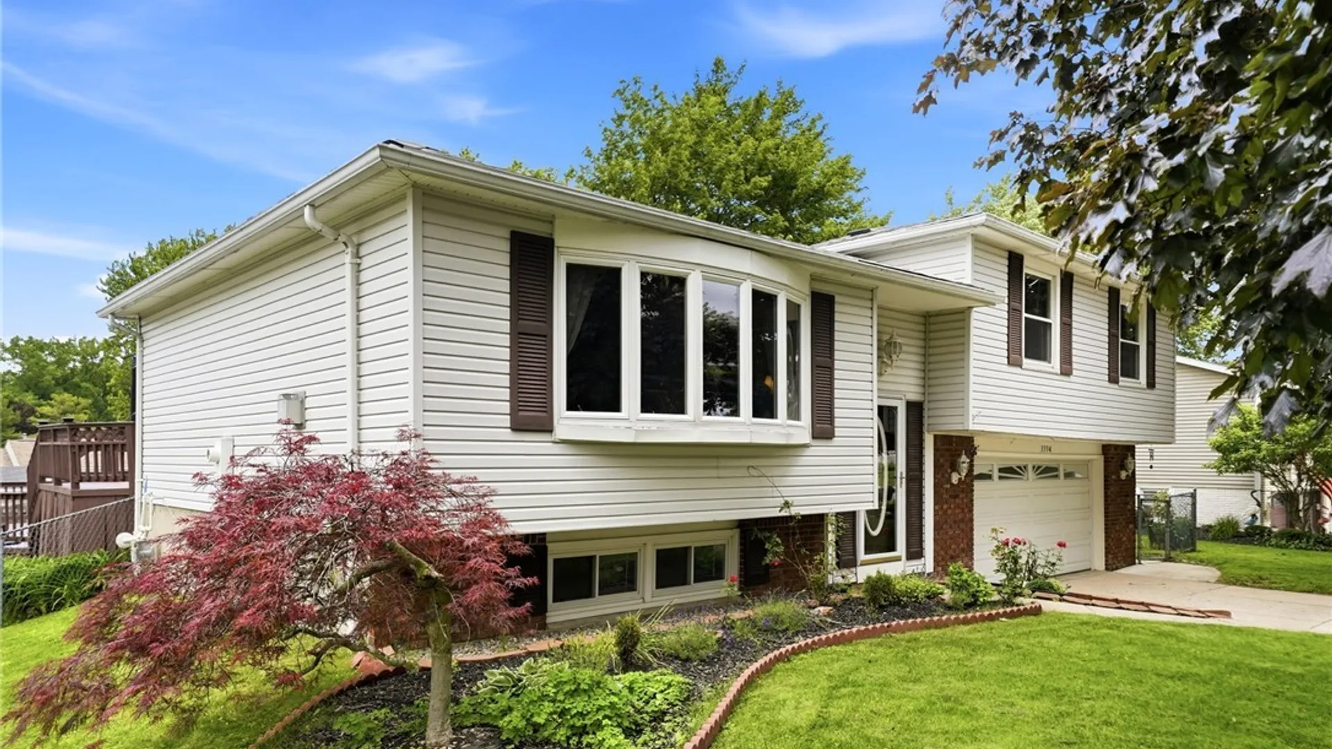Property at 3994 Sussex Place, Hamburg, NY 14075 2