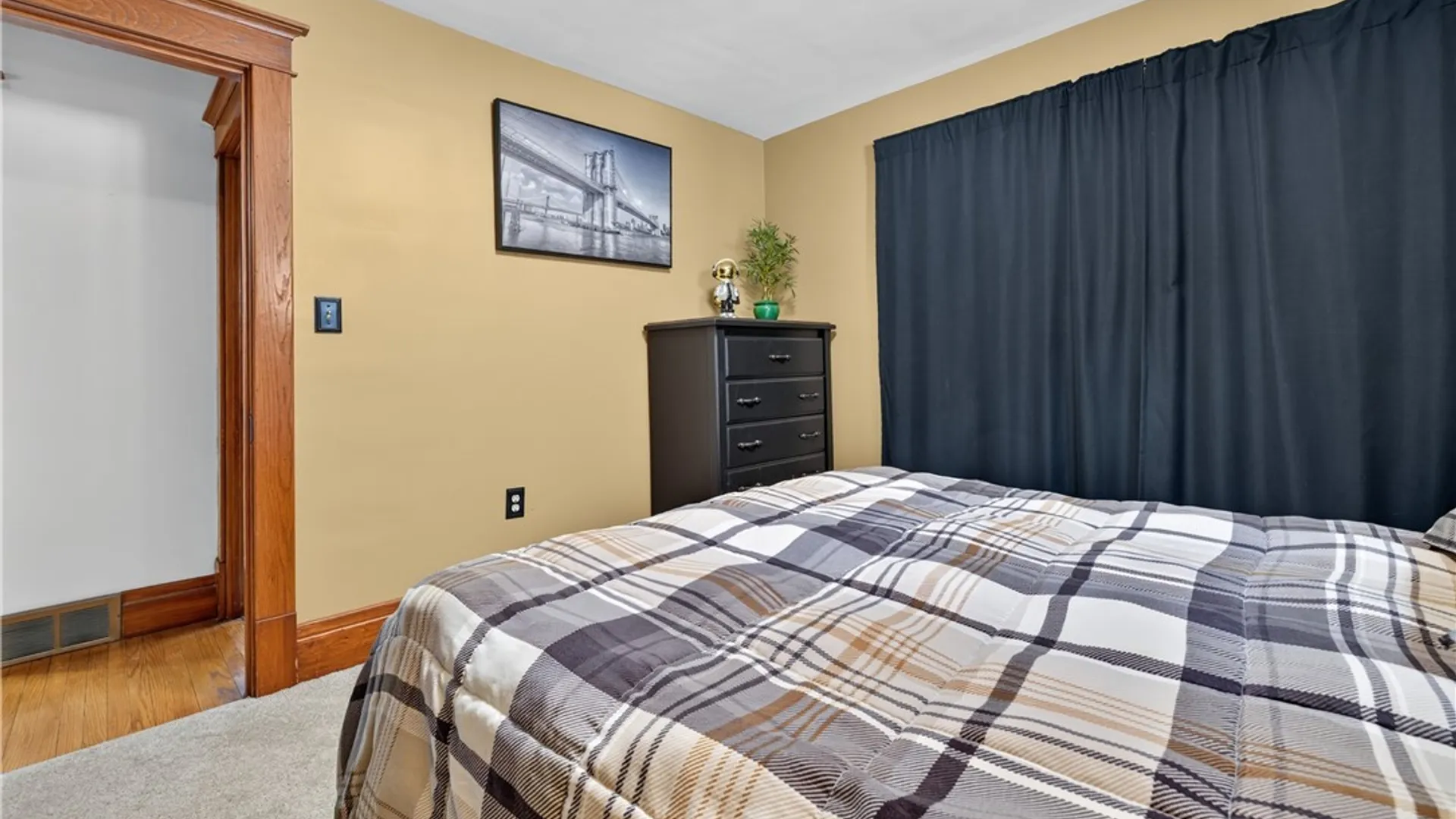 Property at 8 Winkler Road, Cheektowaga, NY 14225 23