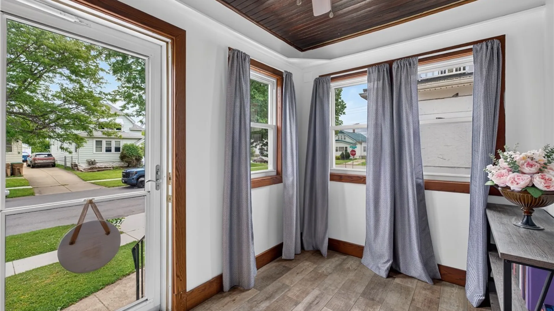 Property at 8 Winkler Road, Cheektowaga, NY 14225 5