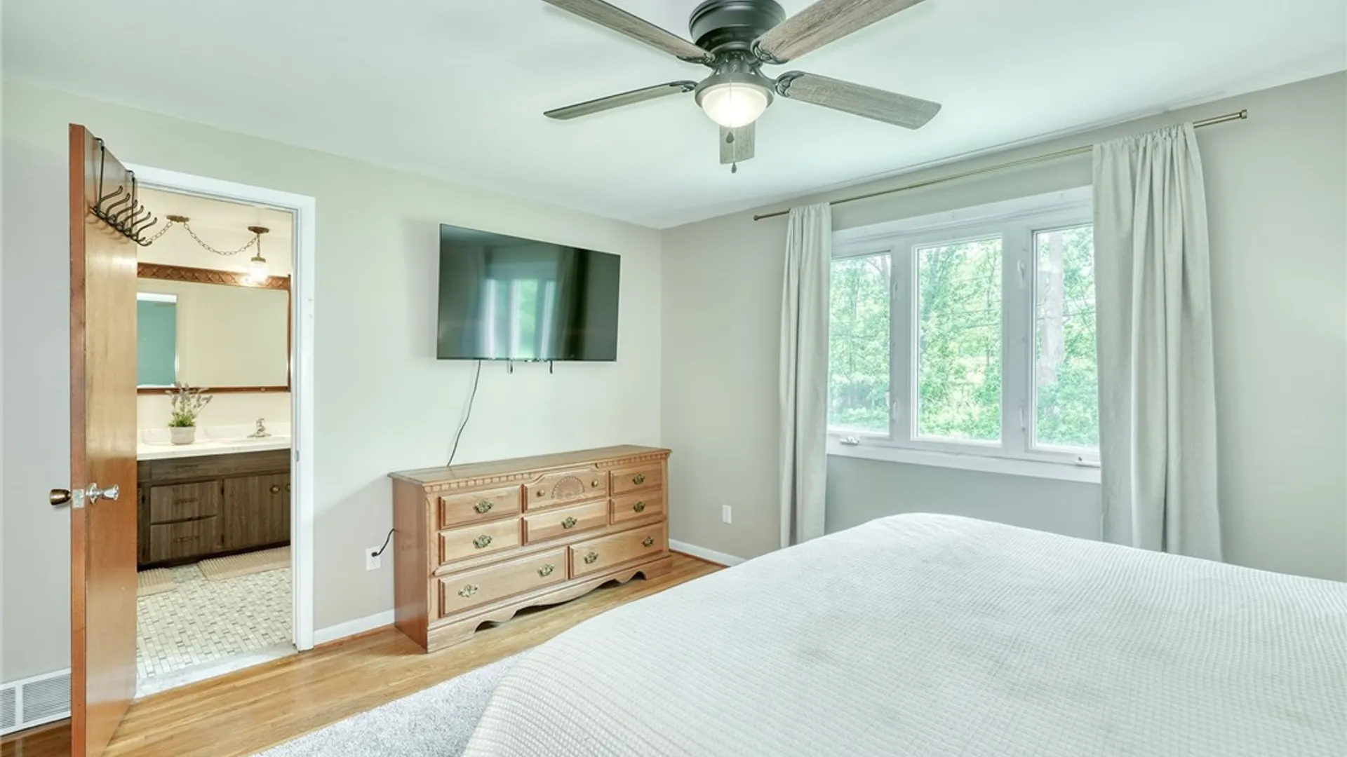 Property at 665 Regina Drive, Webster, NY 14580 25