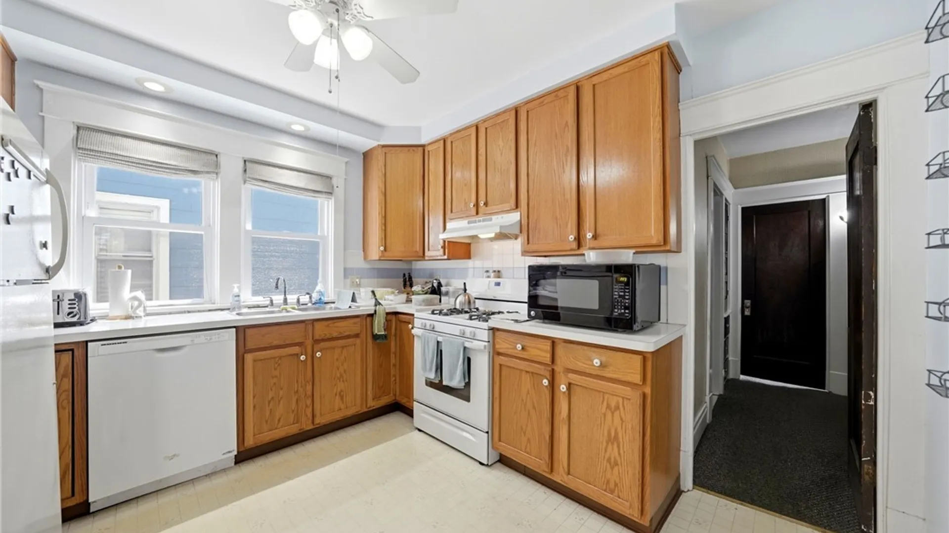 Property at 160 Lovering Avenue, Buffalo, NY 14216 12