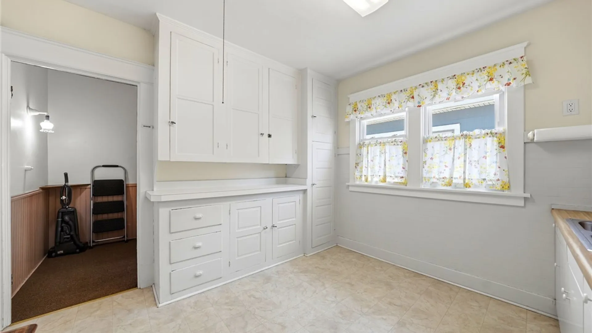 Property at 160 Lovering Avenue, Buffalo, NY 14216 30
