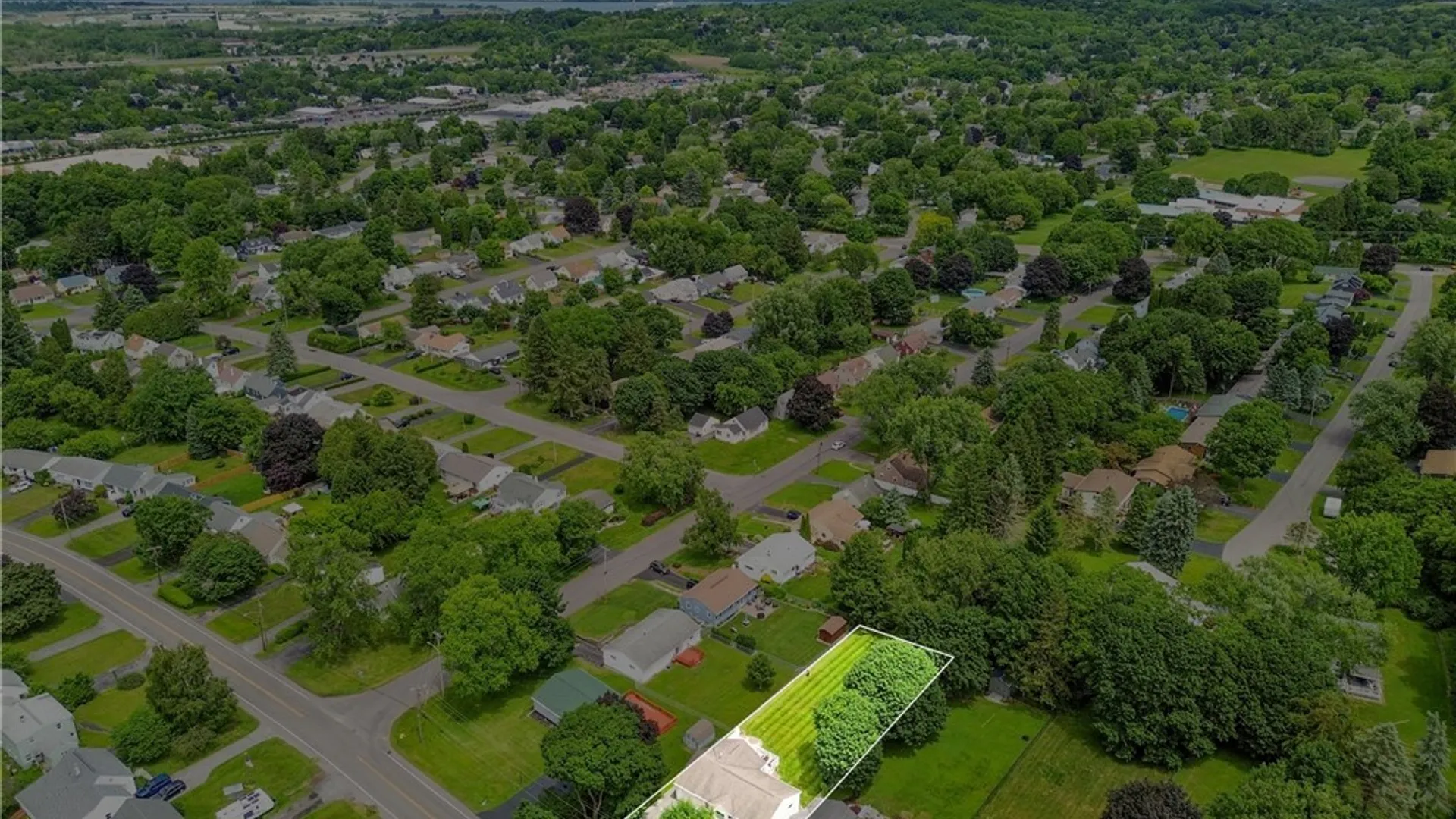 Property at 131 Skyview Terrace, Camillus, NY 13219 35