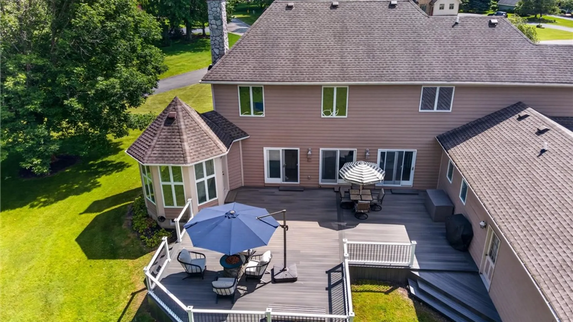 Property at 15 Crossbow Drive, Penfield, NY 14526 5