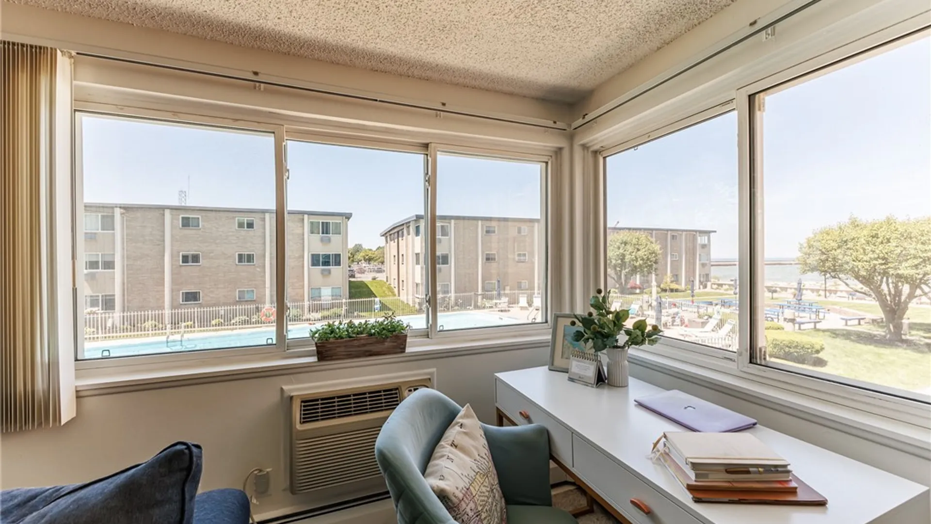 Property at 304 Westage At The Harbour, Irondequoit, NY 14617 18