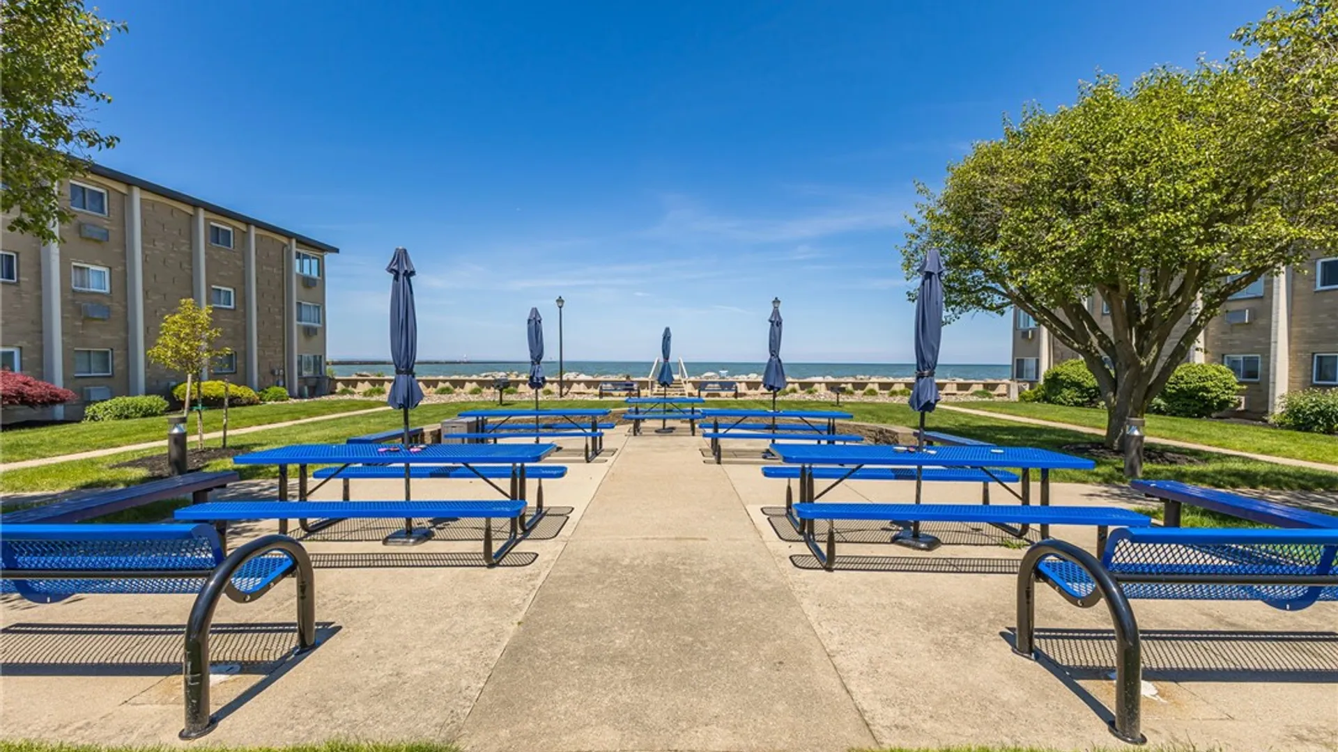 Property at 304 Westage At The Harbour, Irondequoit, NY 14617 25