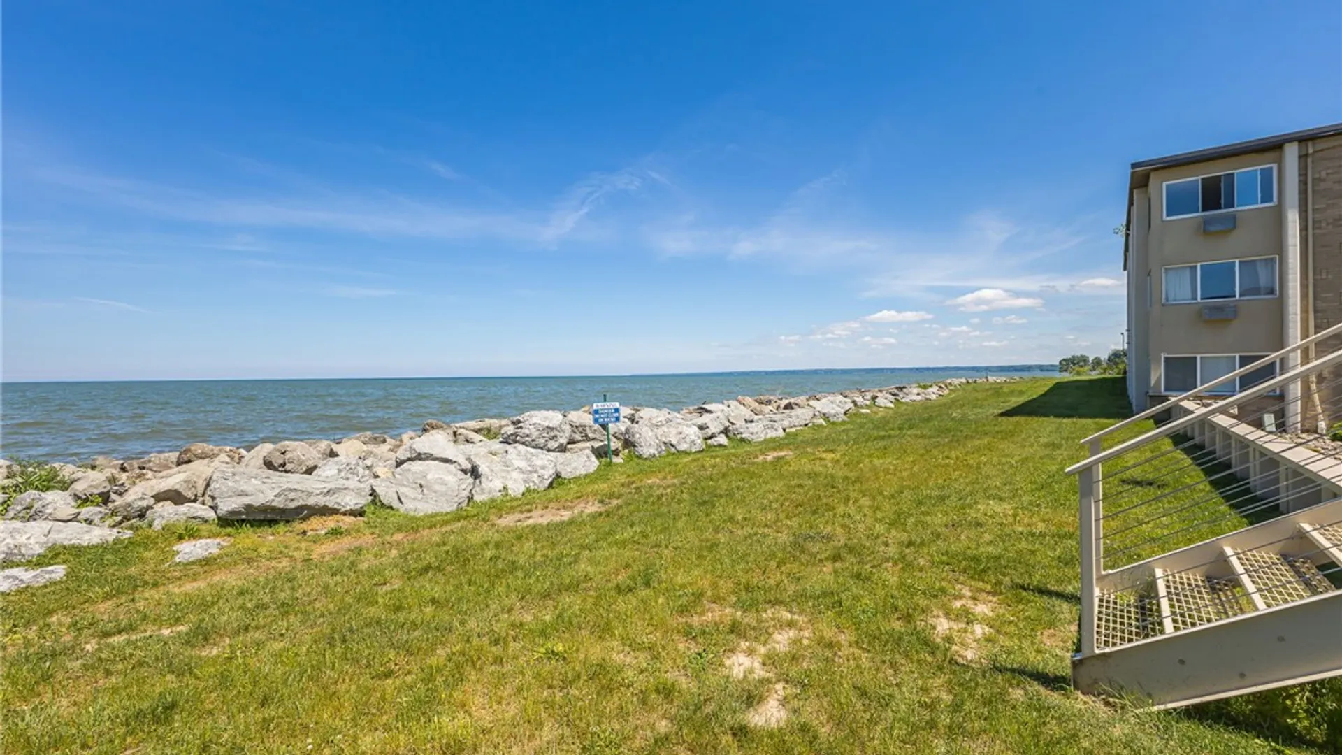 Property at 304 Westage At The Harbour, Irondequoit, NY 14617 27