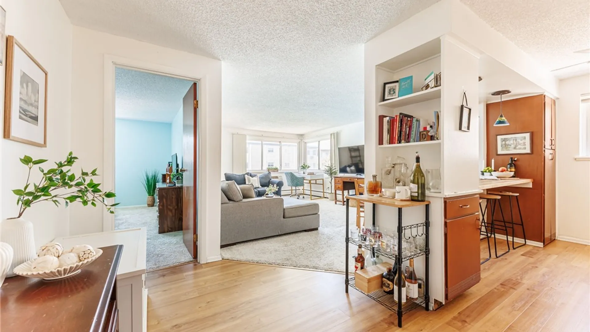 Property at 304 Westage At The Harbour, Irondequoit, NY 14617 8