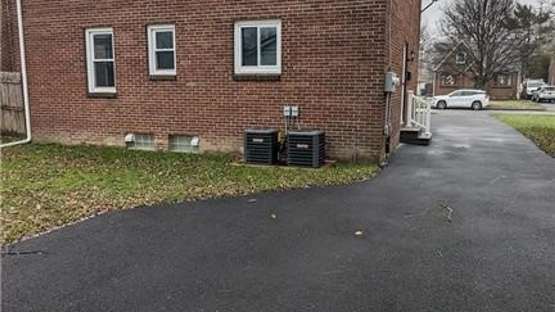 Property at 78 Kirkwood Drive, West Seneca, NY 14224 6