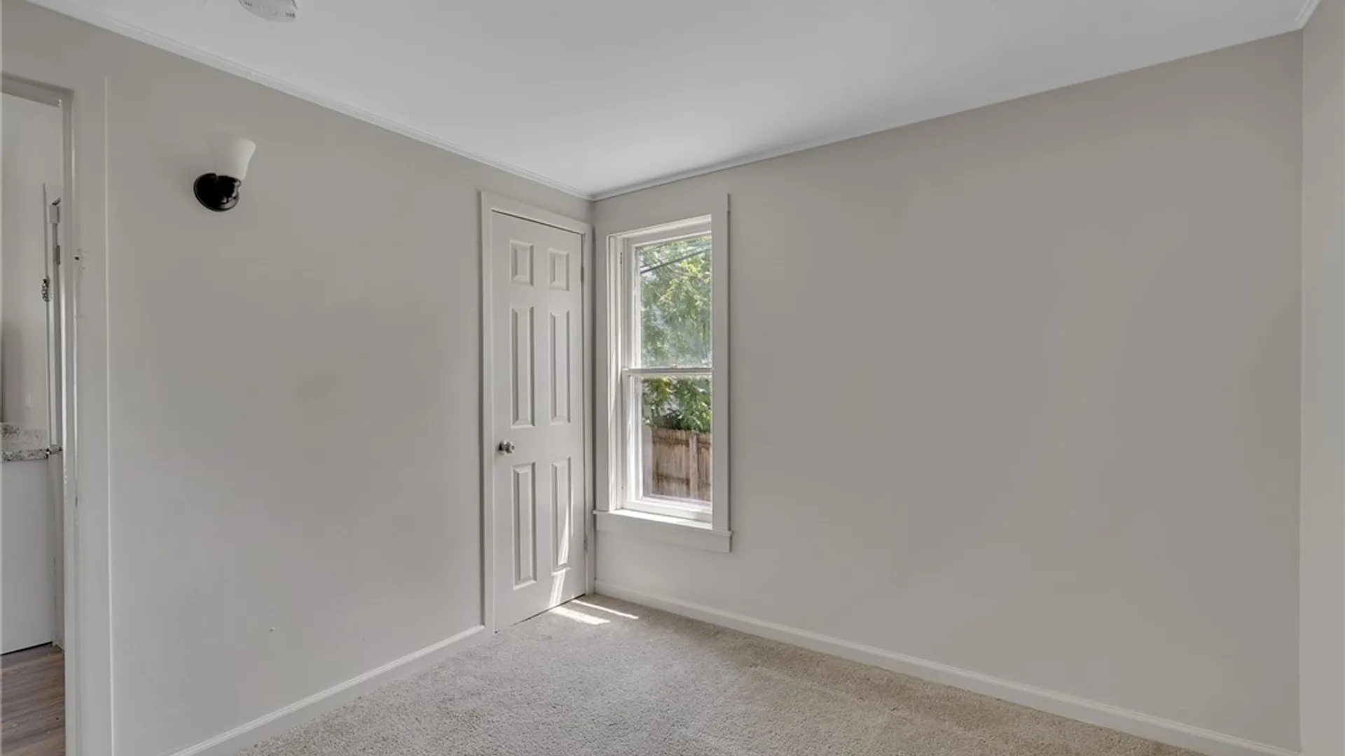 Property at 39 Seminole Parkway, Buffalo, NY 14210 11