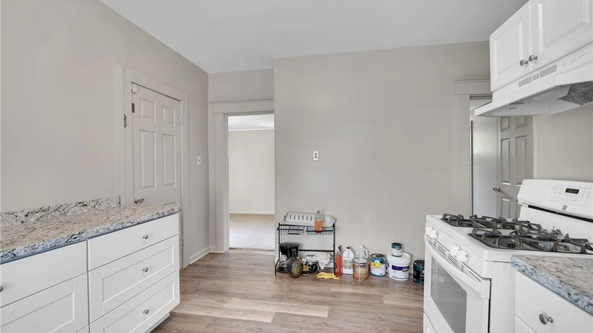 Property at 39 Seminole Parkway, Buffalo, NY 14210 12