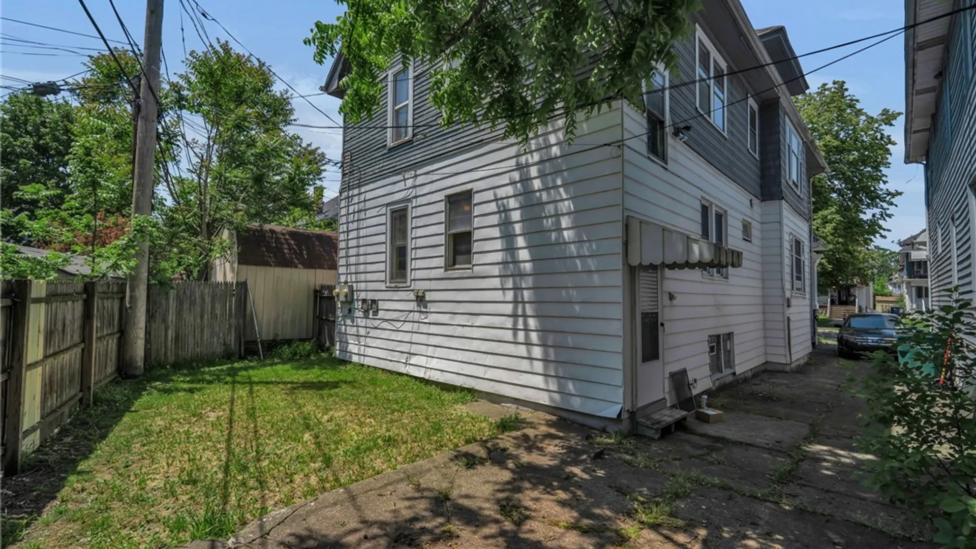 Property at 39 Seminole Parkway, Buffalo, NY 14210 4
