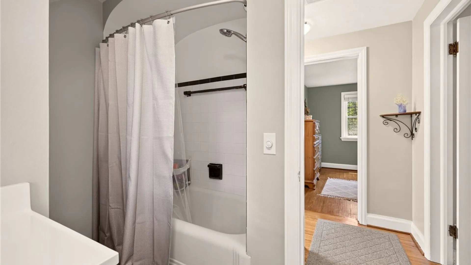 Property at 330 Colebourne Road, Rochester, NY 14609 22