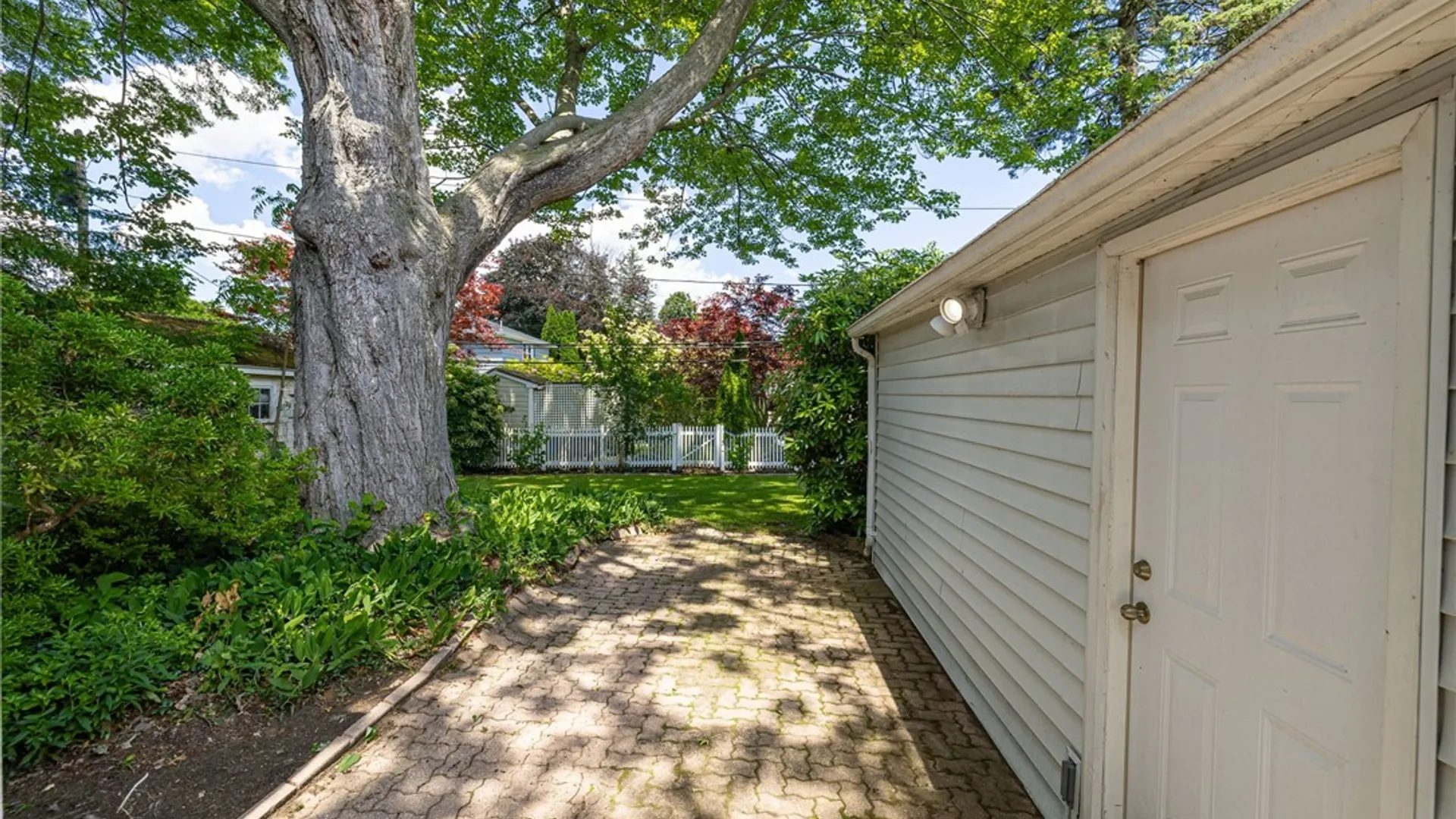 Property at 330 Colebourne Road, Rochester, NY 14609 28