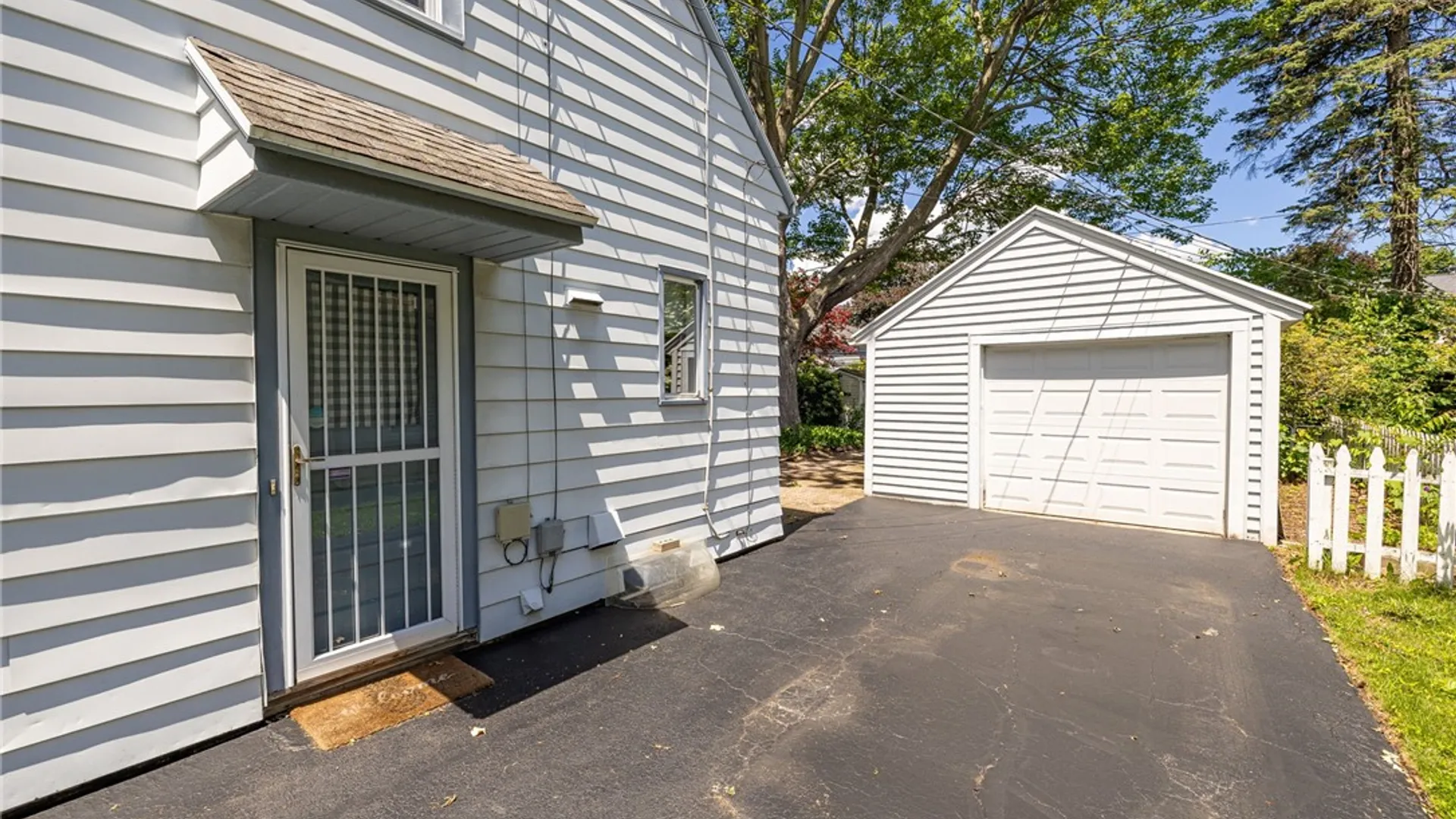 Property at 330 Colebourne Road, Rochester, NY 14609 31