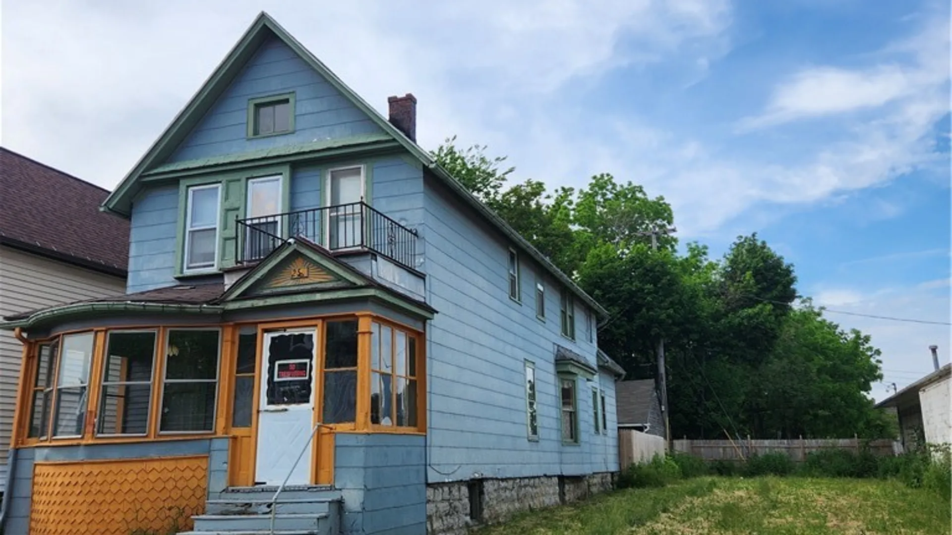 Property at 256 Auburn Avenue, Buffalo, NY 14213 2