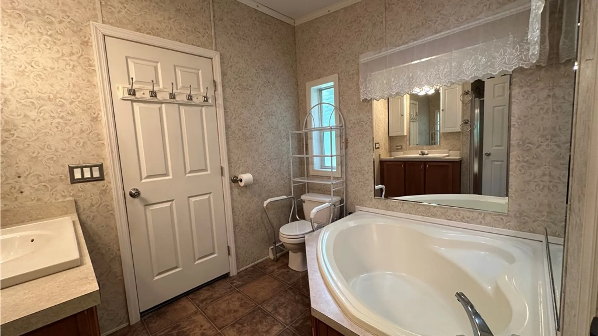 Property at 2 Hillside Ln, Brutus, NY 13116 20