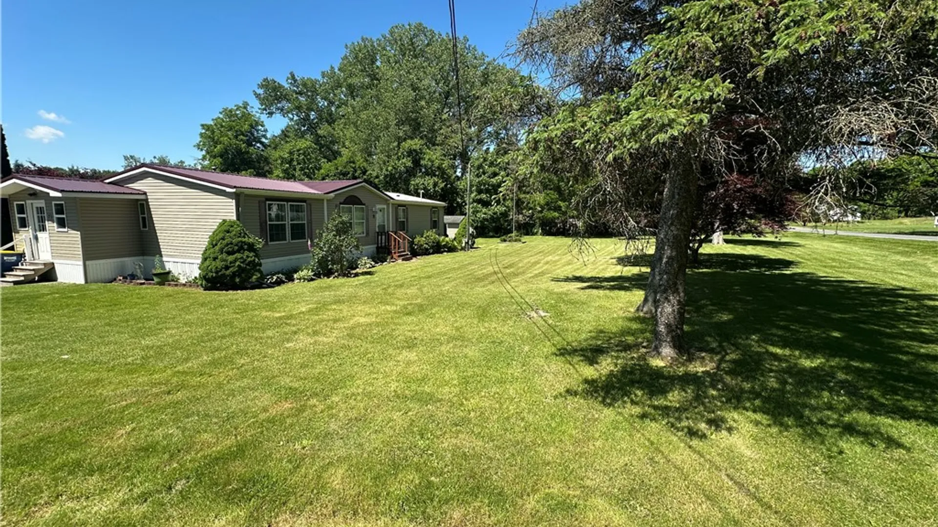 Property at 2 Hillside Ln, Brutus, NY 13116 3