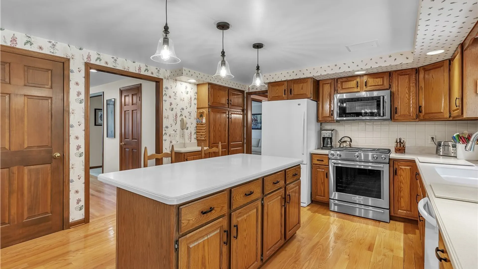 Property at 154 Fairview Court, Grand Island, NY 14072 18