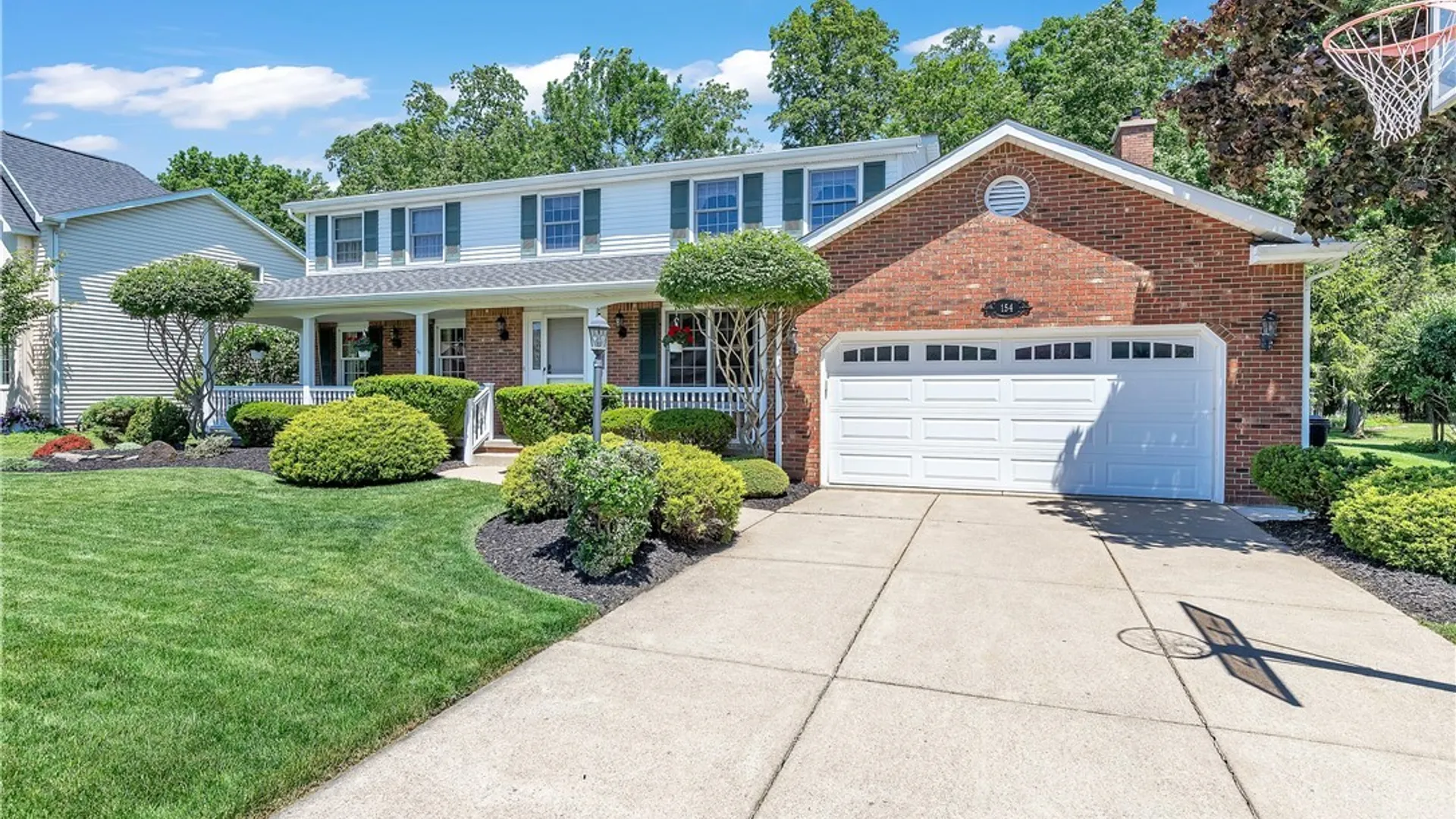 Property at 154 Fairview Court, Grand Island, NY 14072 2