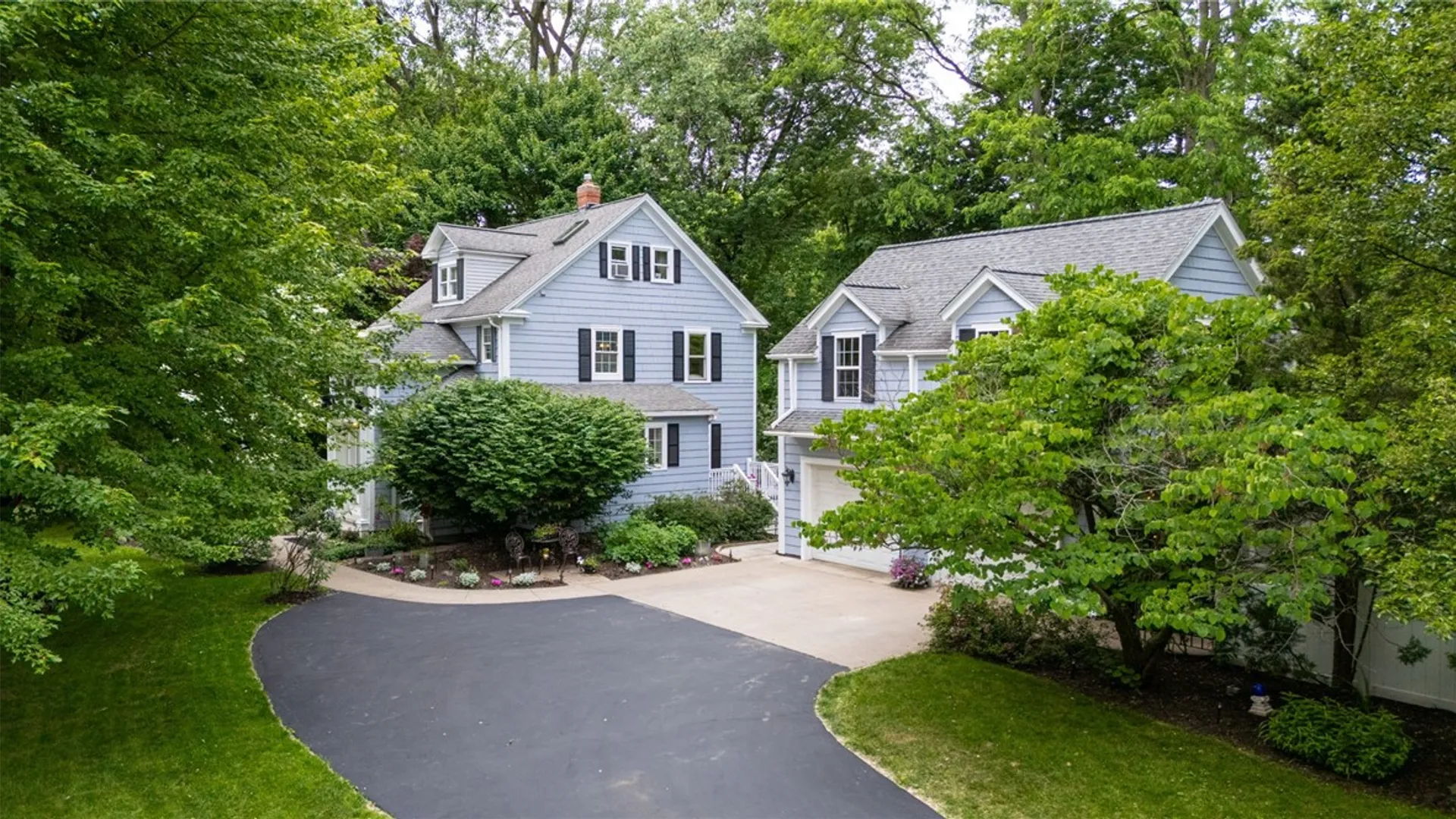 Property at 870 Maple Dr, Webster, NY 14580 2