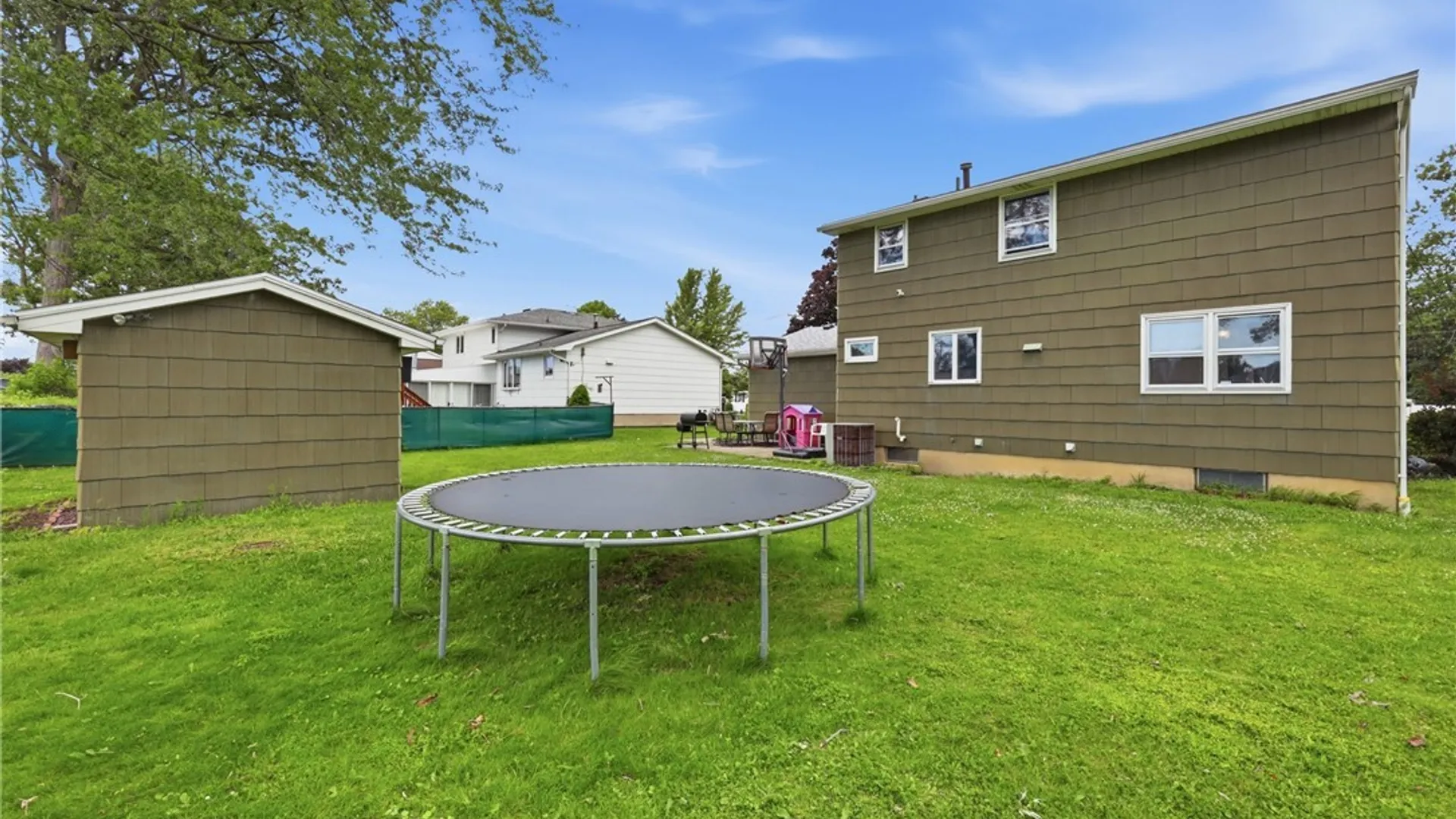 Property at 881 Castlebar Drive, North Tonawanda, NY 14120 23