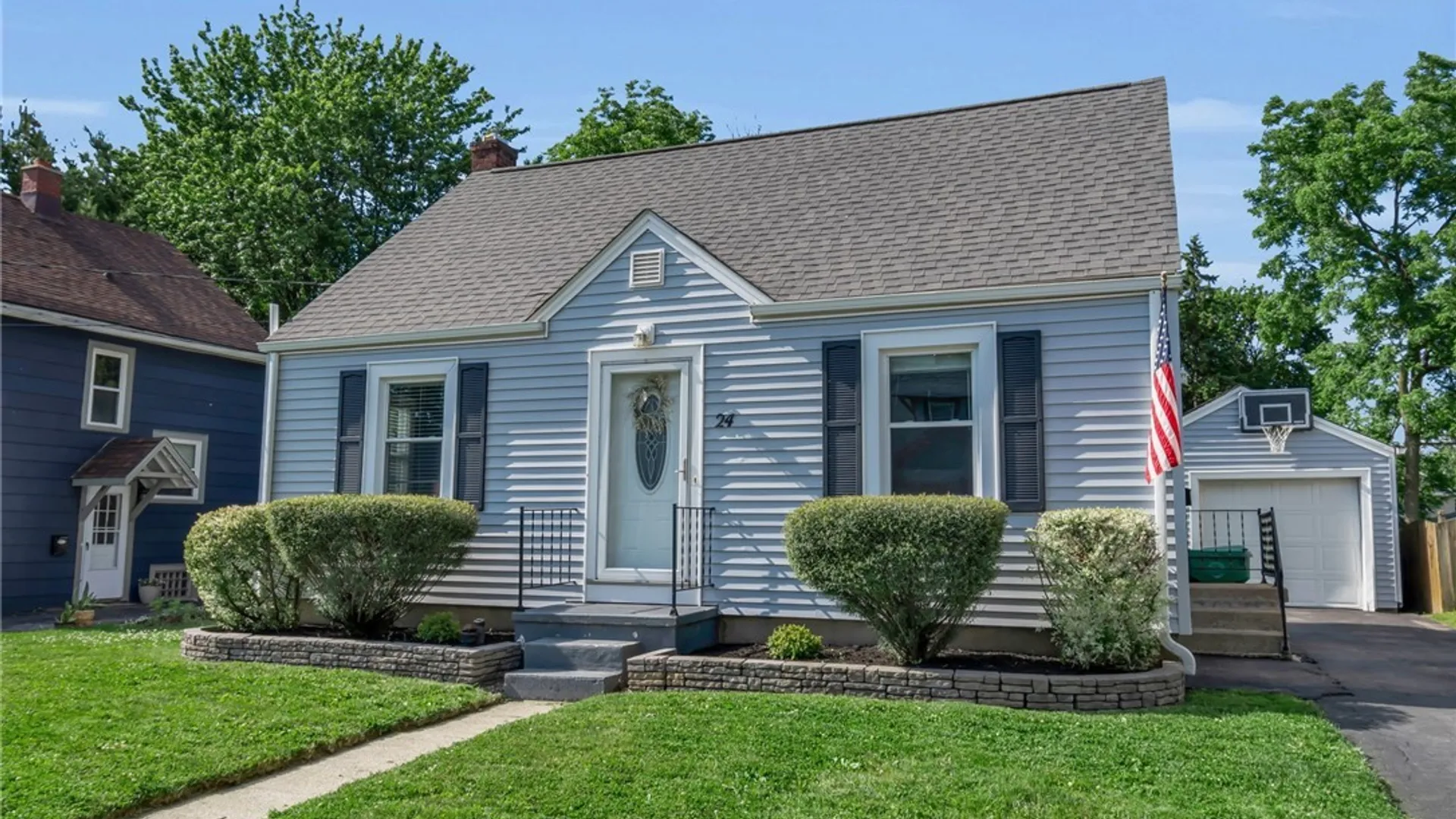 Property at 24 Beverly Place, Hamburg, NY 14075 2