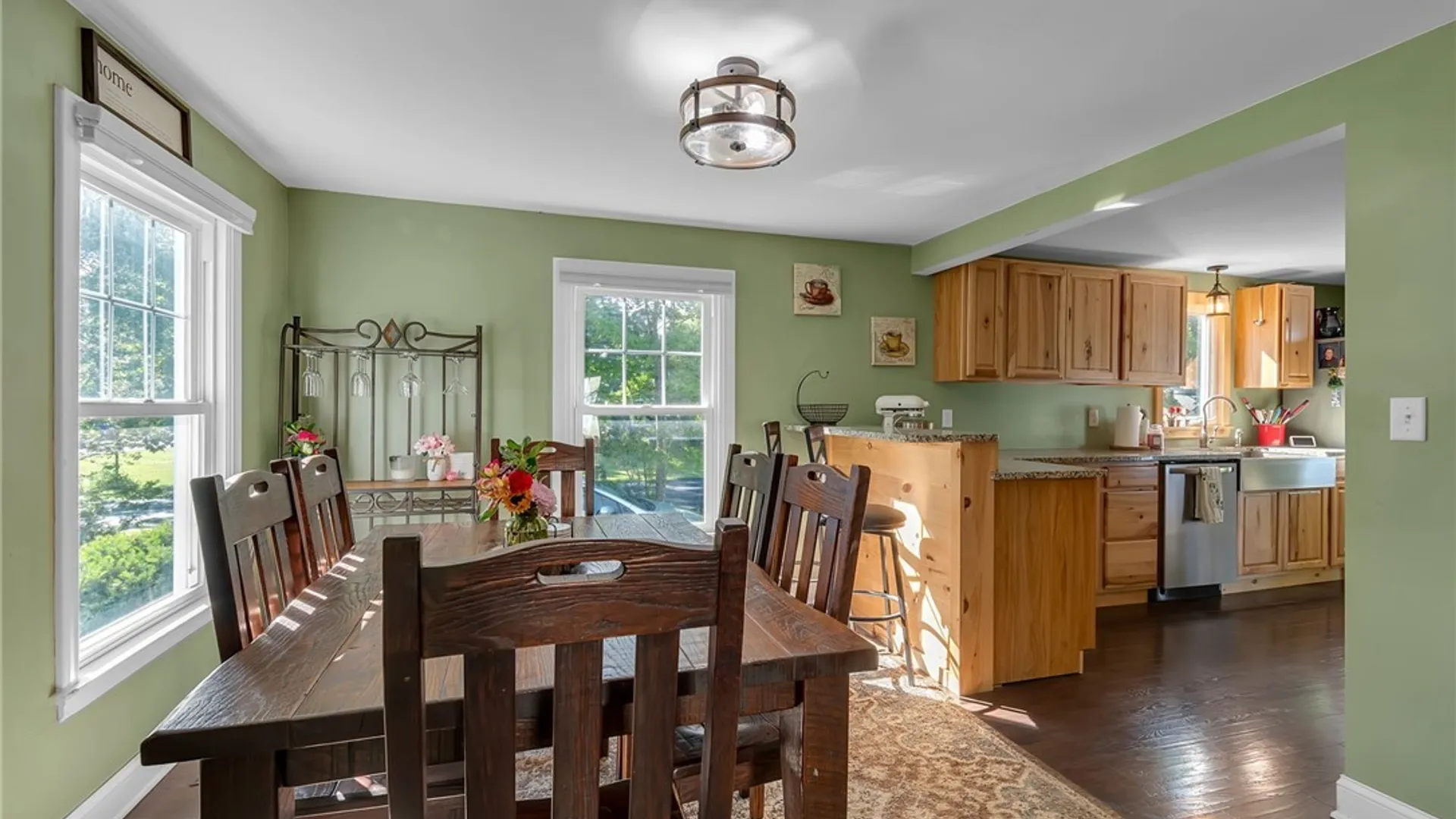 Property at 6572 Taylor Road, Hamburg, NY 14075 12