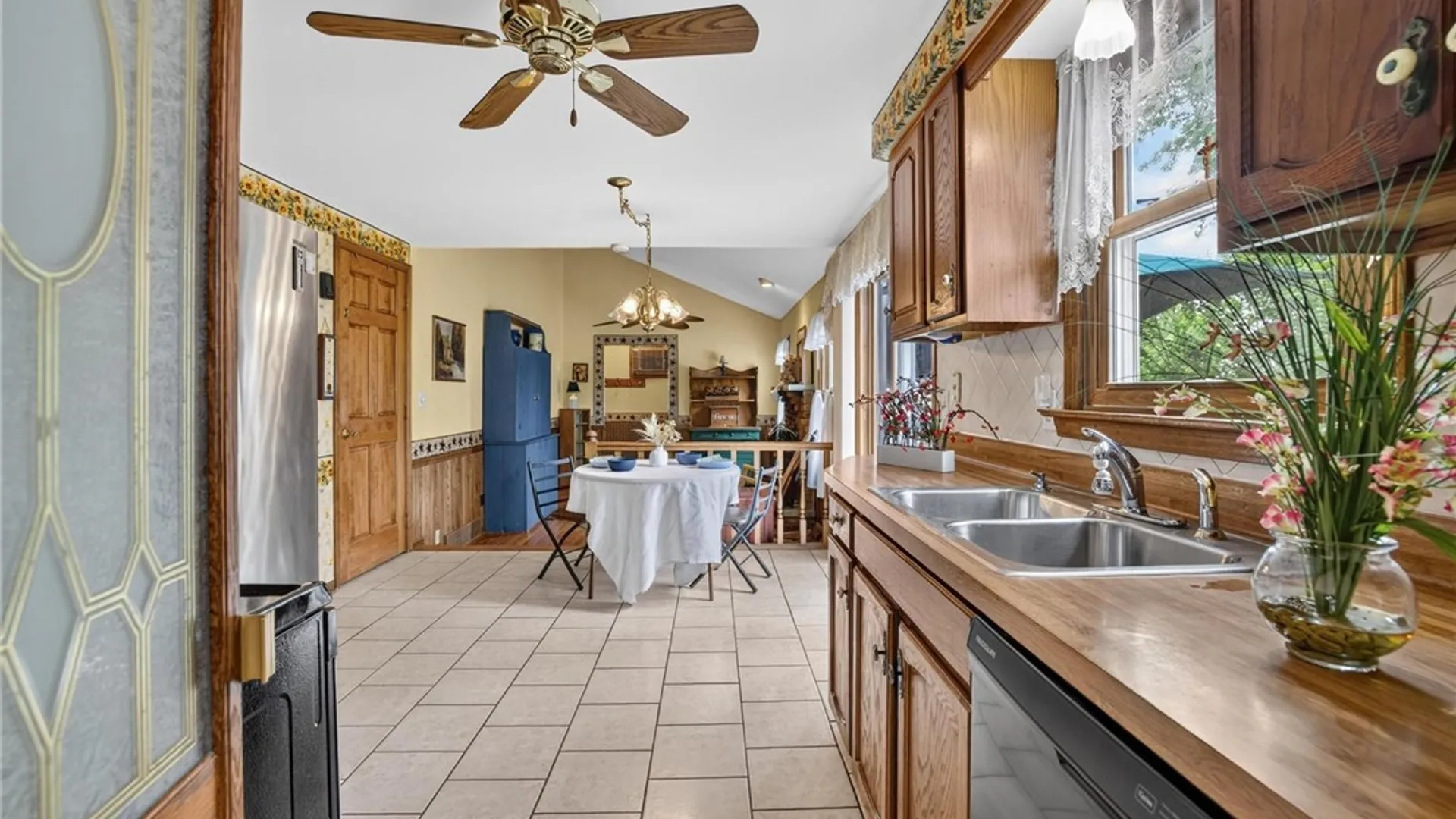Property at 1295 Nash Road, North Tonawanda, NY 14120 14