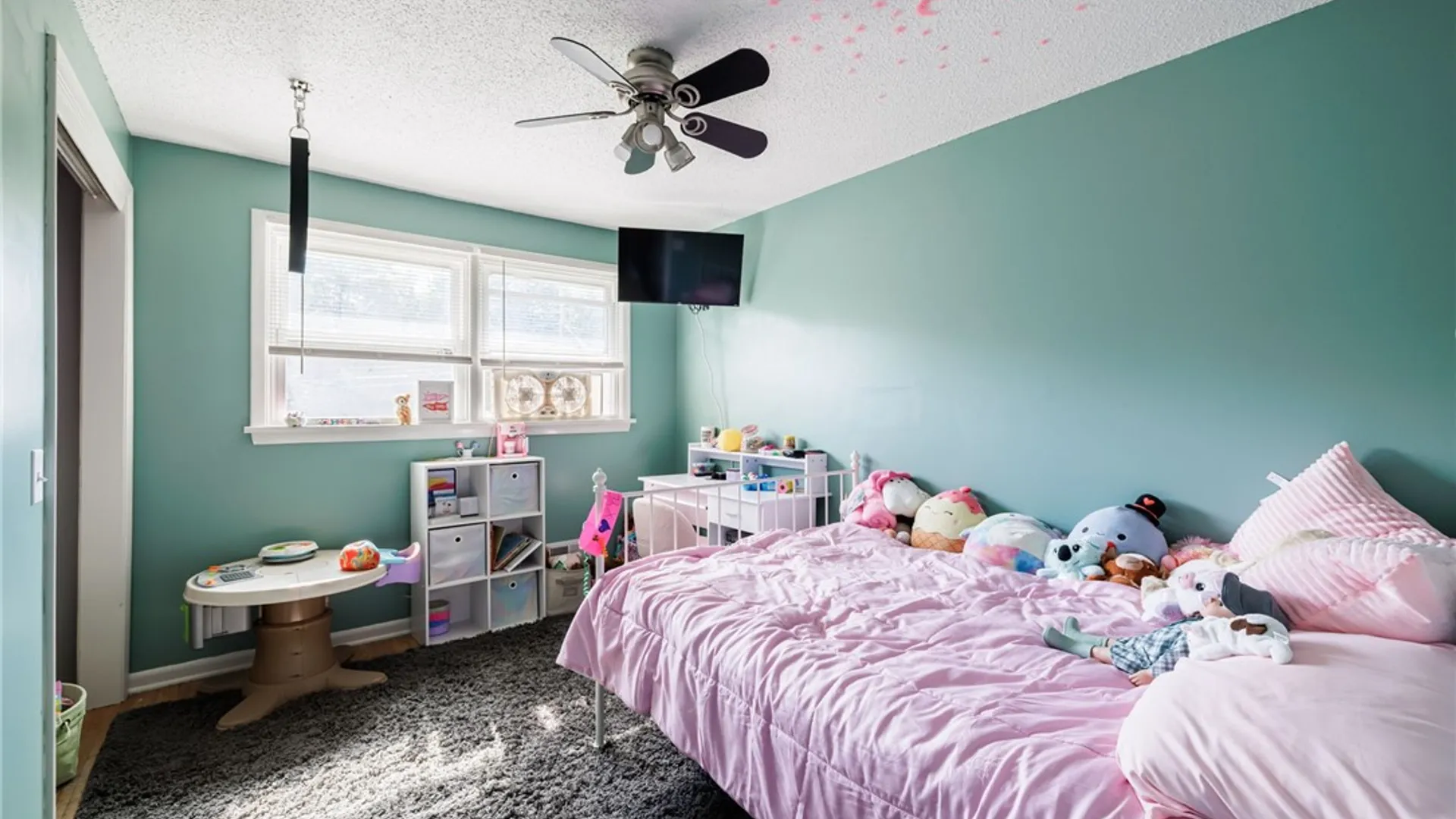 Property at 501 Bridgewood Drive, Greece, NY 14612 22