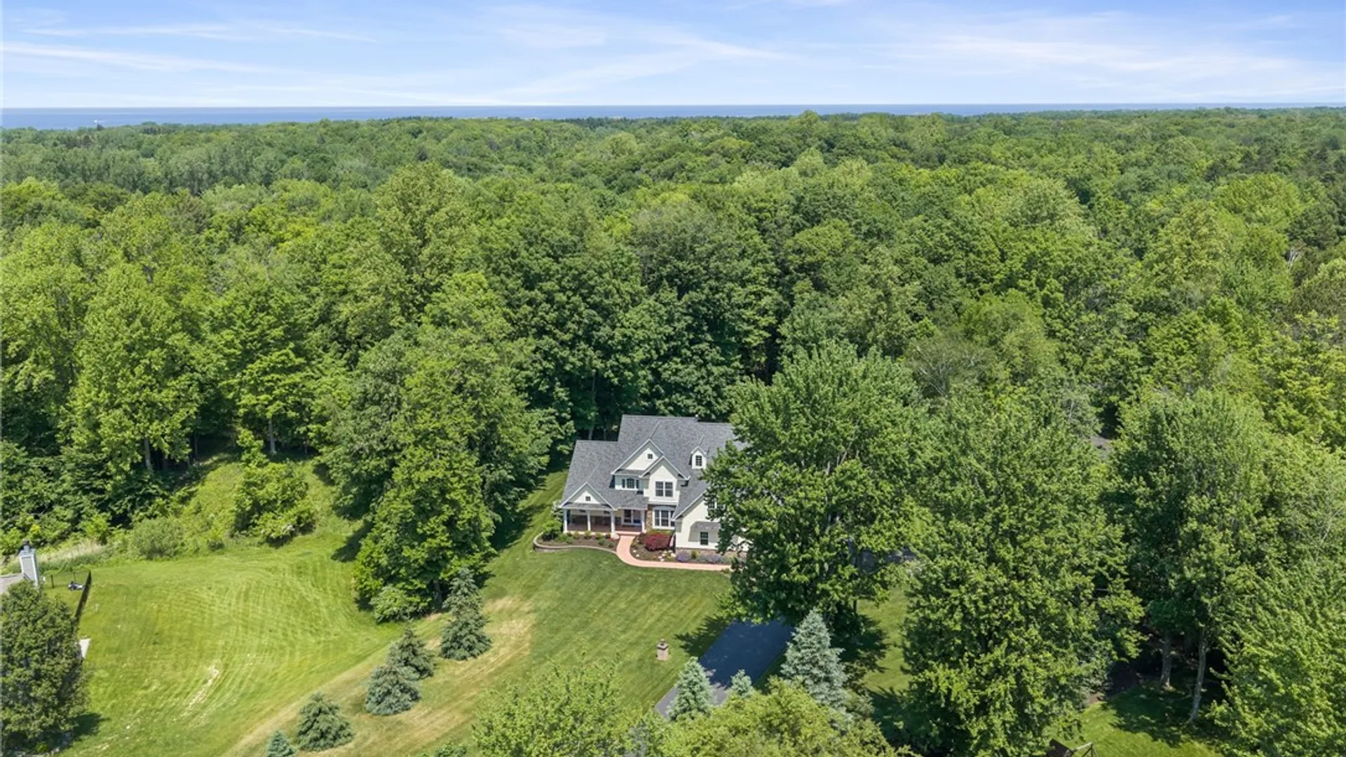 Property at 550 West Creek Drive, Webster, NY 14580 2