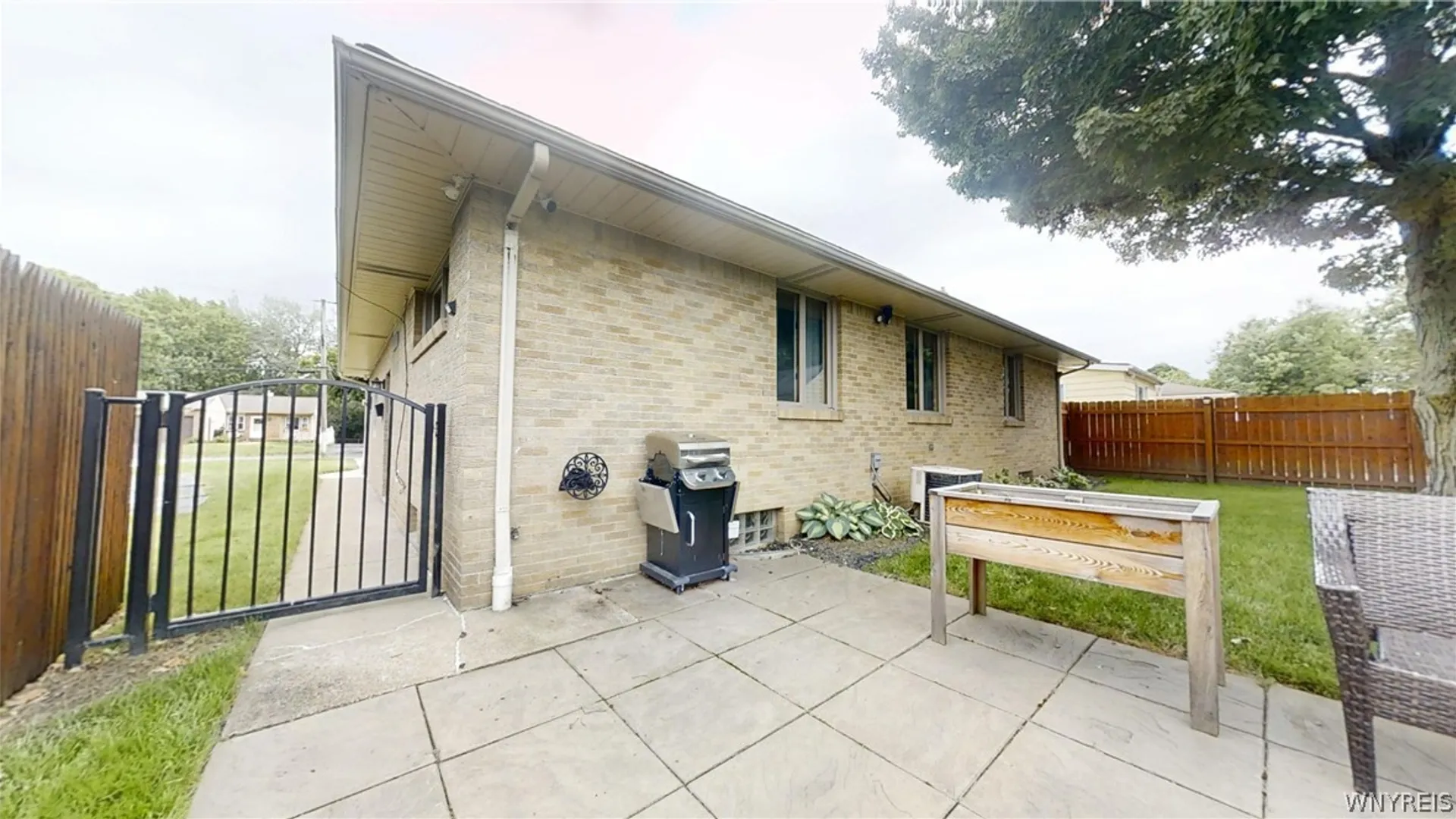 Property at 34 Wiesner Rd Road, Lackawanna, NY 14218 30