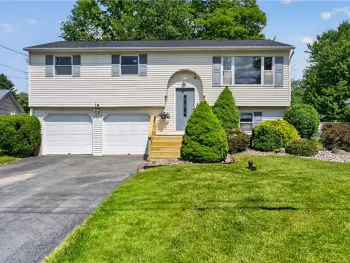 7670 Clover Road, Cicero, NY 13212