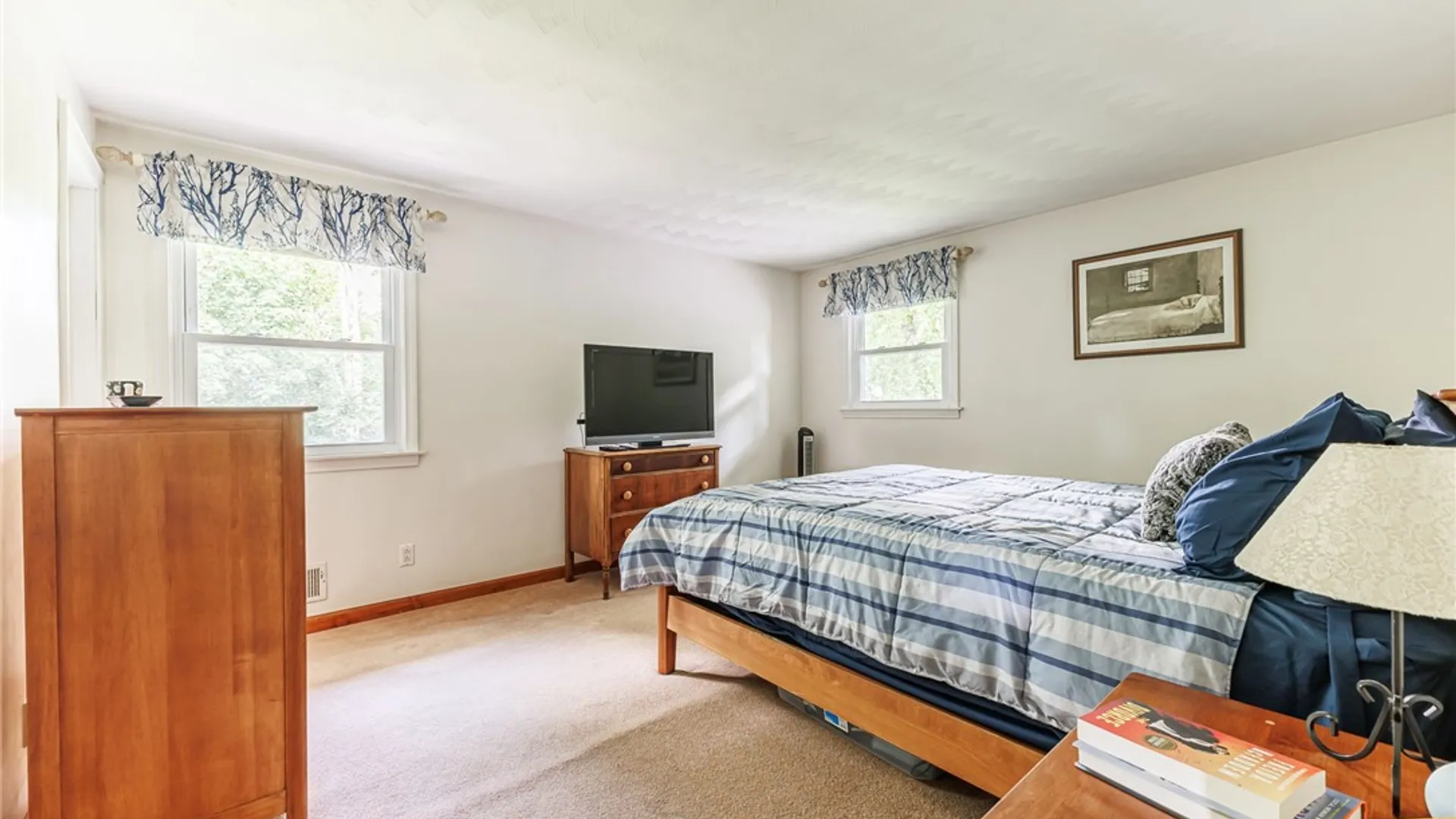 Property at 8 Meeting House Road, Perinton, NY 14450 26