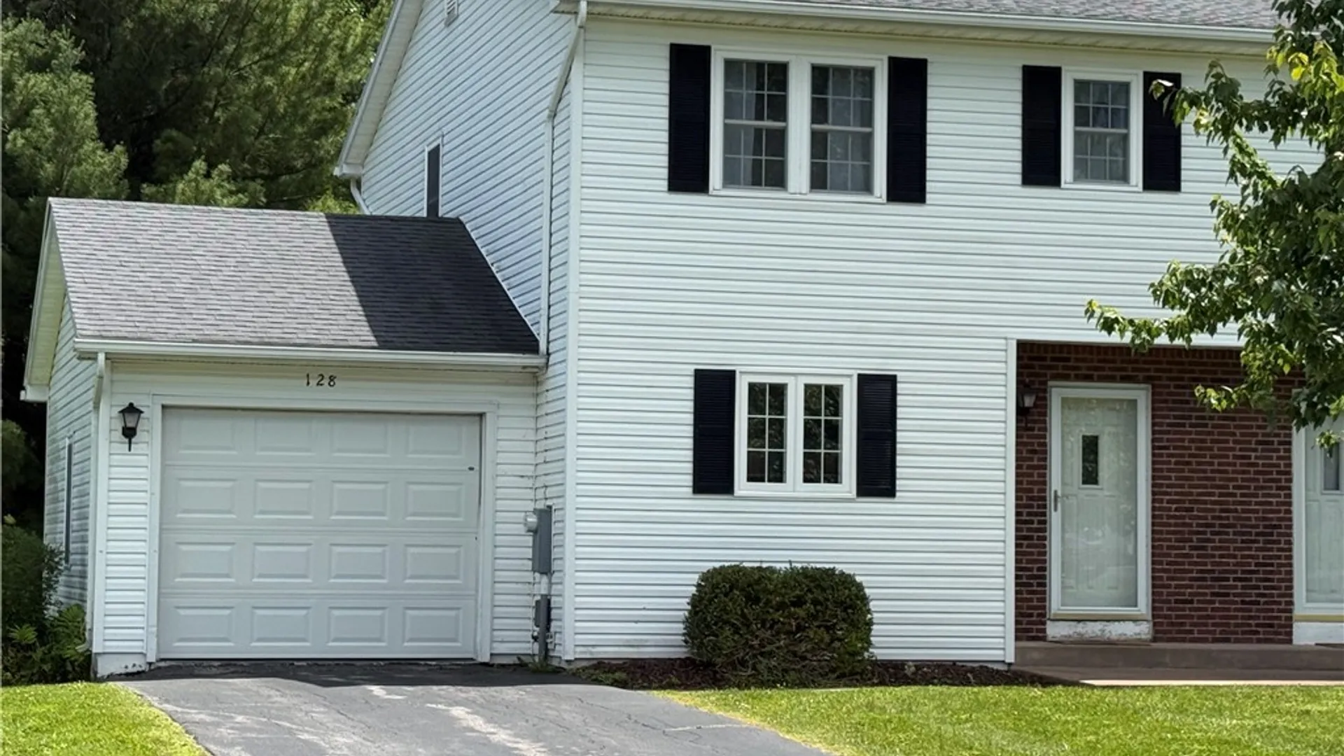 Property at 128 Hagan Circle, Oneida, NY 13421 2