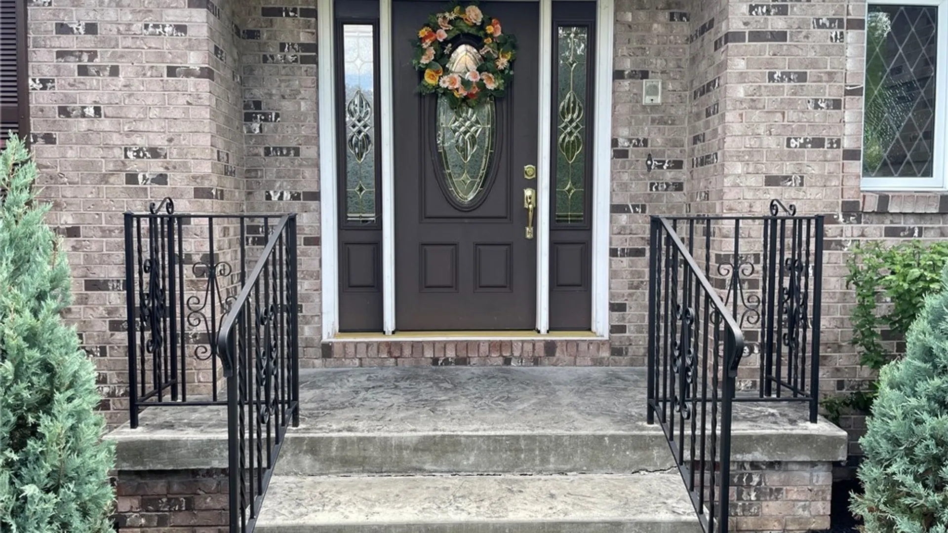 Property at 352 Dan Troy Drive, Amherst, NY 14221 2