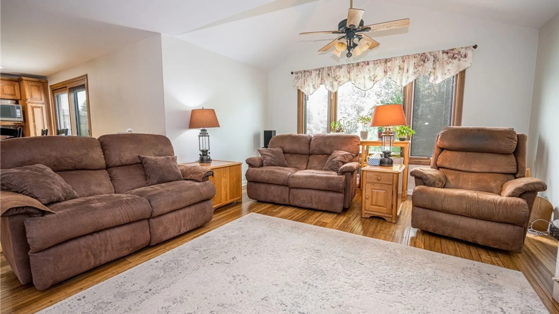 Property at 34 Pine Valley Court, West Seneca, NY 14224 11