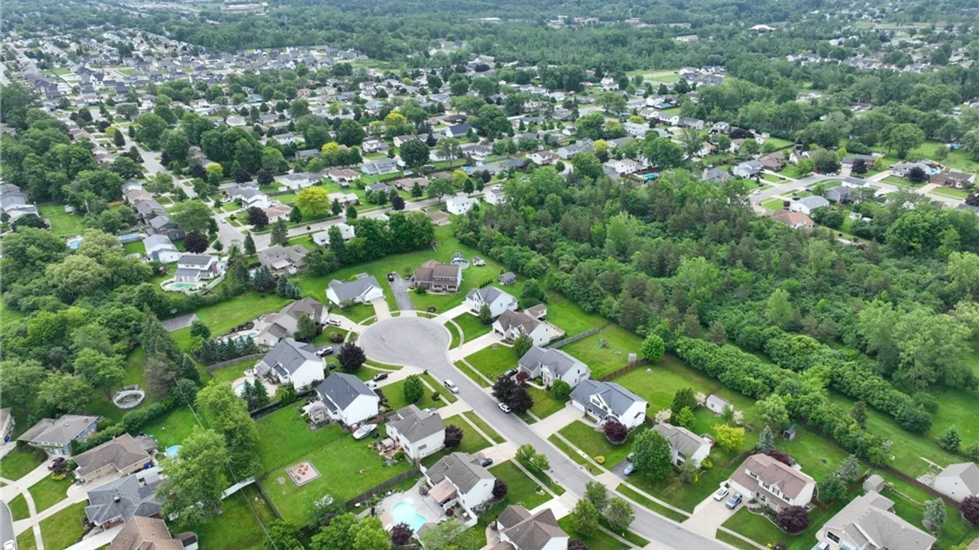 Property at 34 Pine Valley Court, West Seneca, NY 14224 50