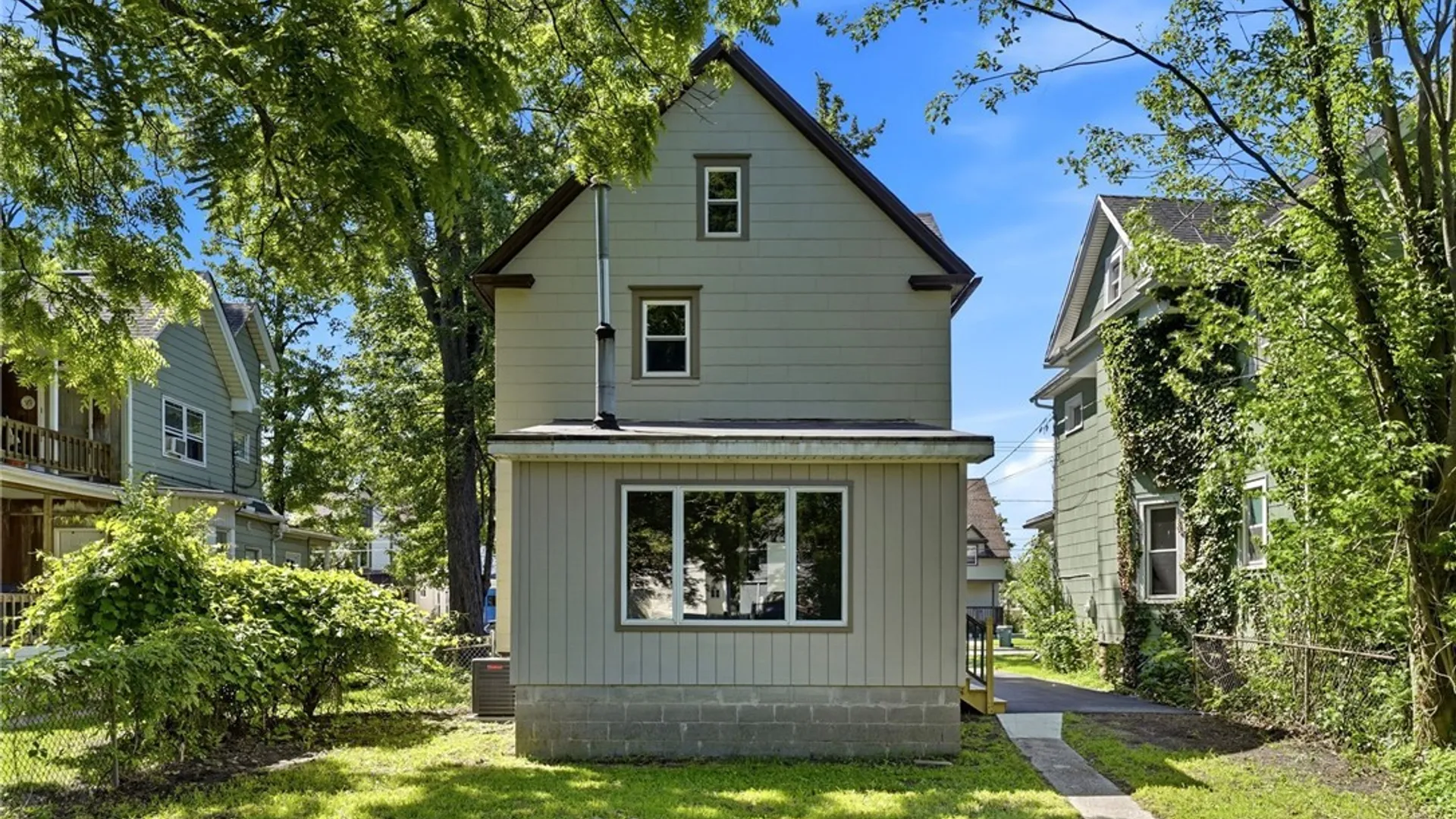 Property at 226 Tremont Street, North Tonawanda, NY 14120 4