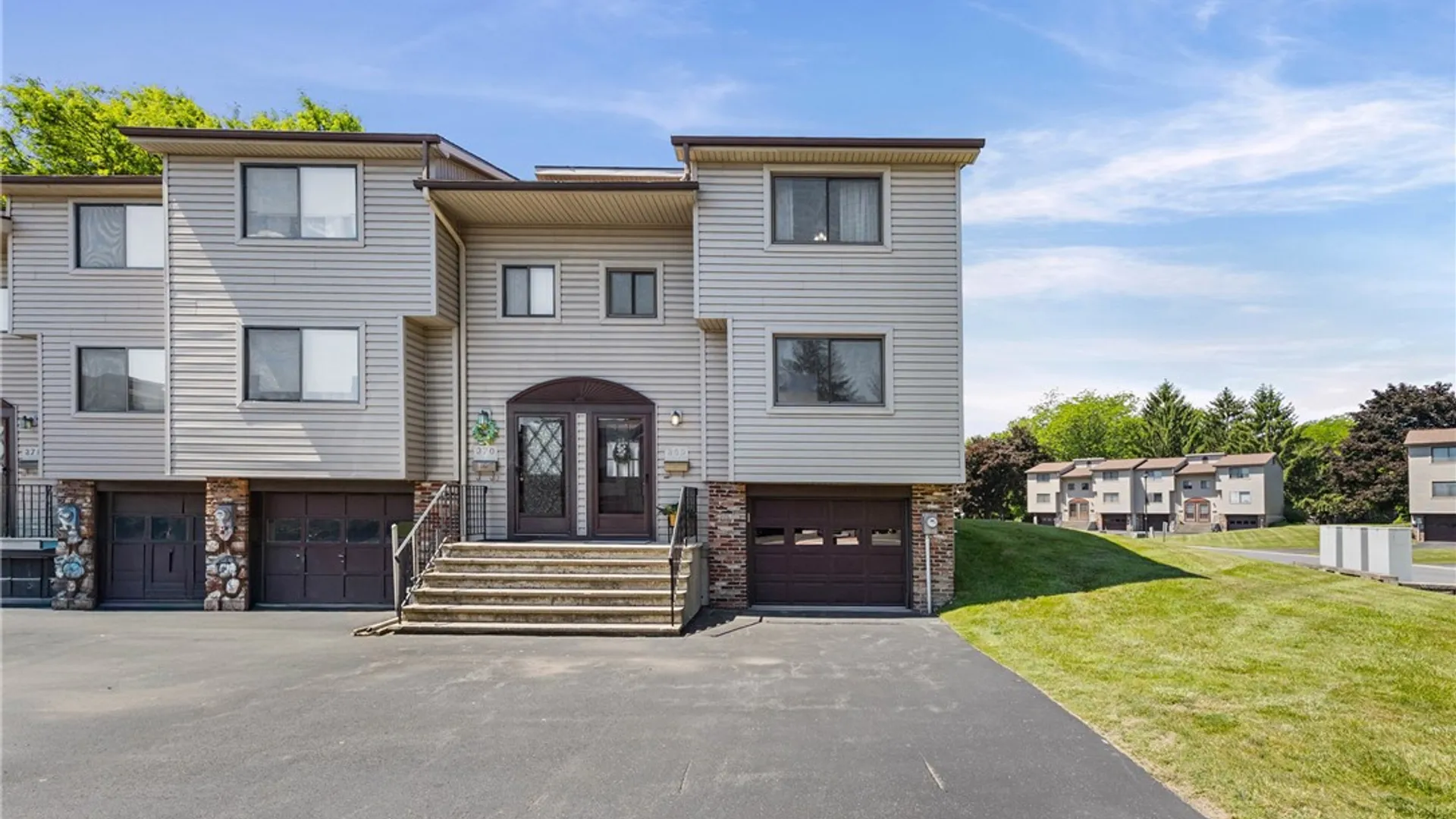 Property at 369 Cameco Circle, Salina, NY 13090 4