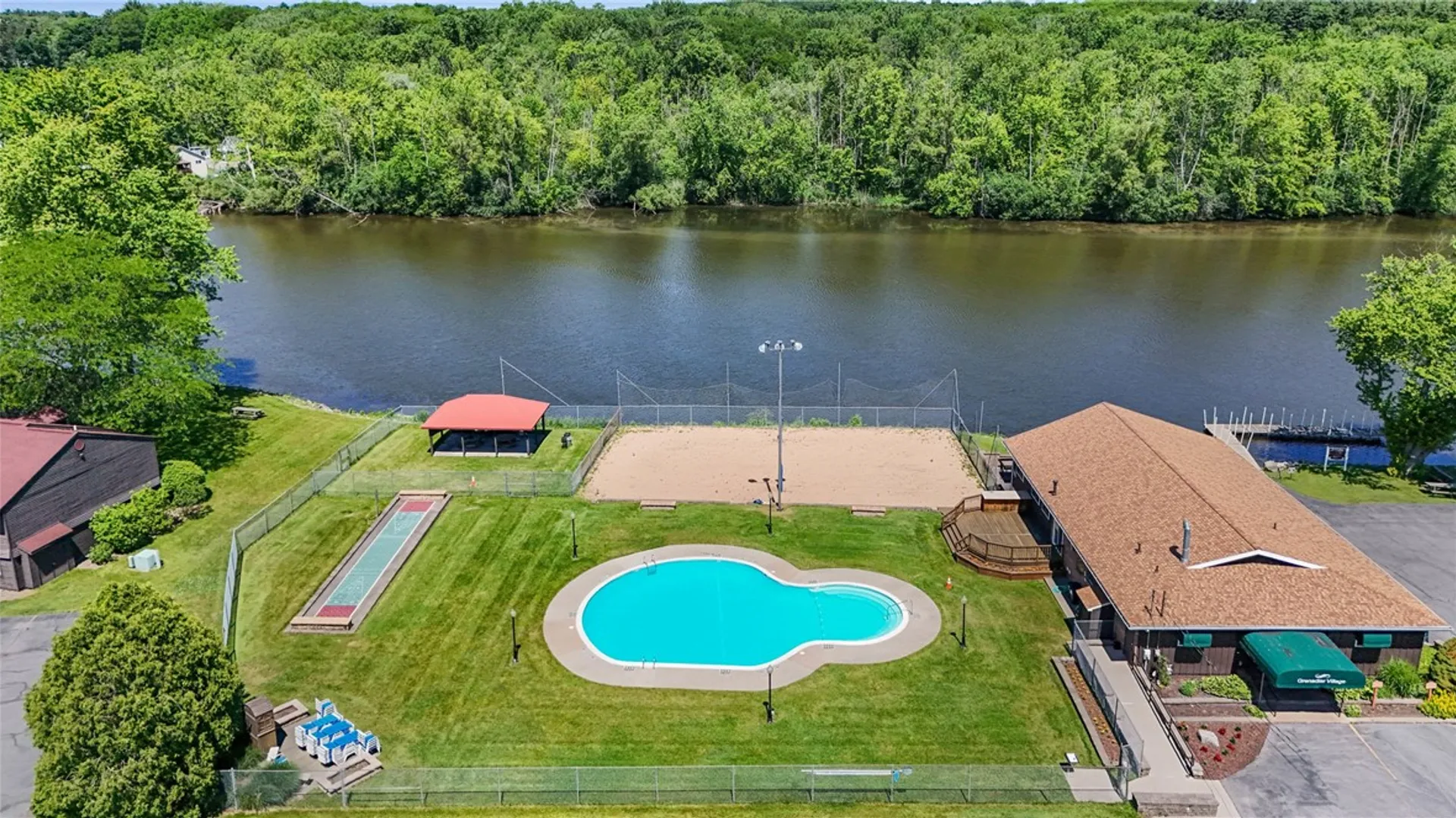 Property at 369 Cameco Circle, Salina, NY 13090 41