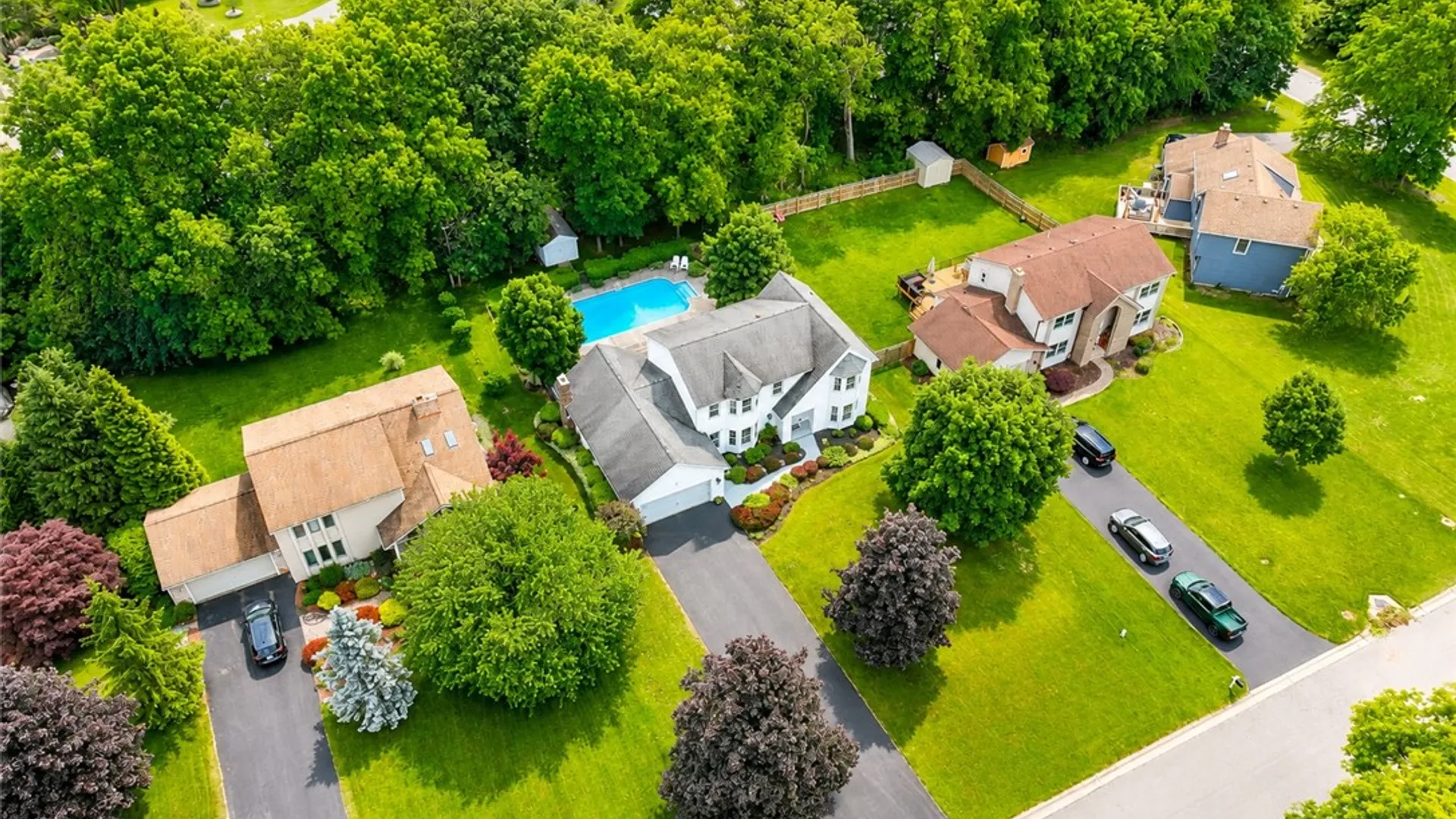 Property at 75 County Clare Crescent, Perinton, NY 14450 47