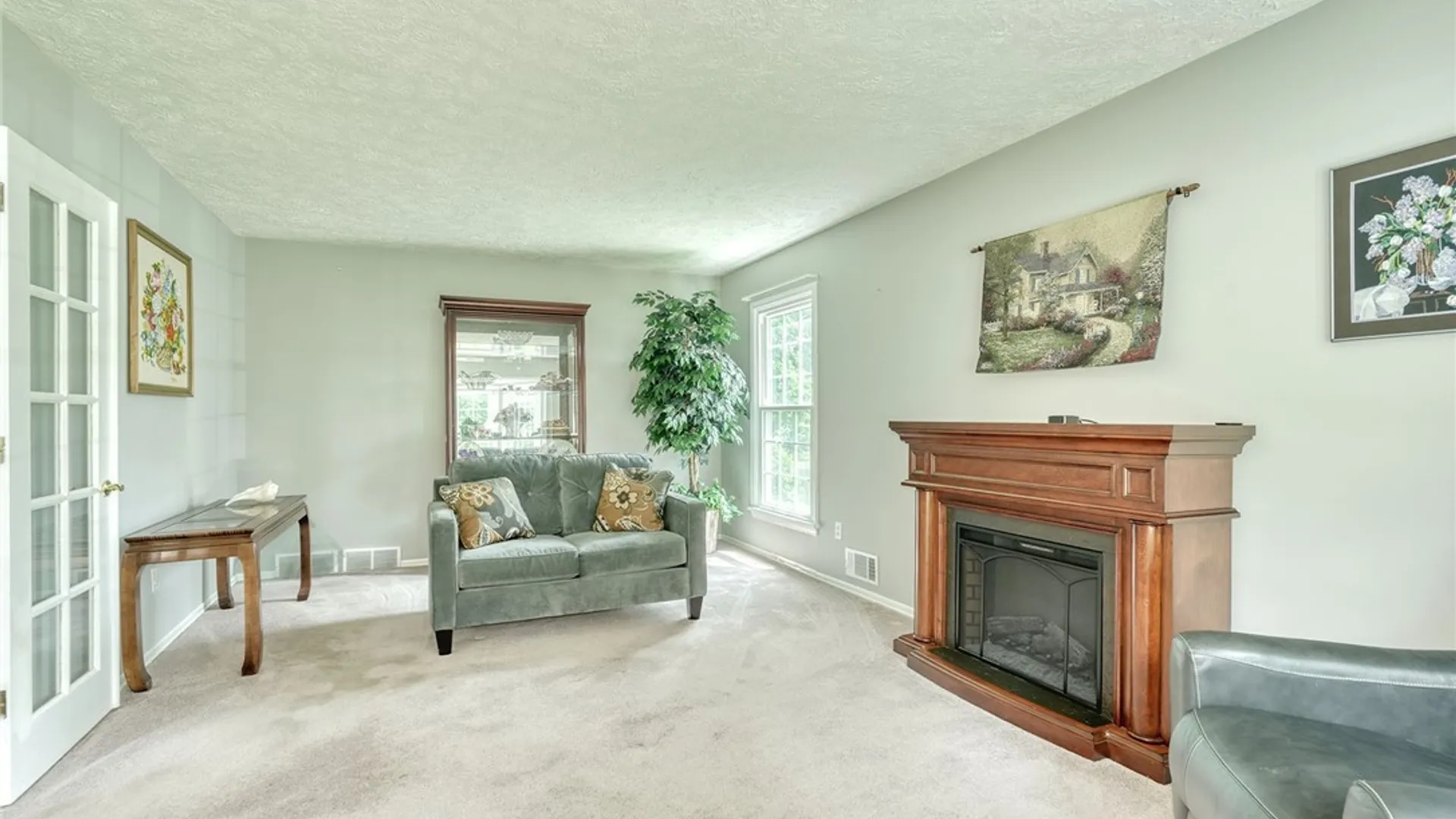 Property at 75 County Clare Crescent, Perinton, NY 14450 8