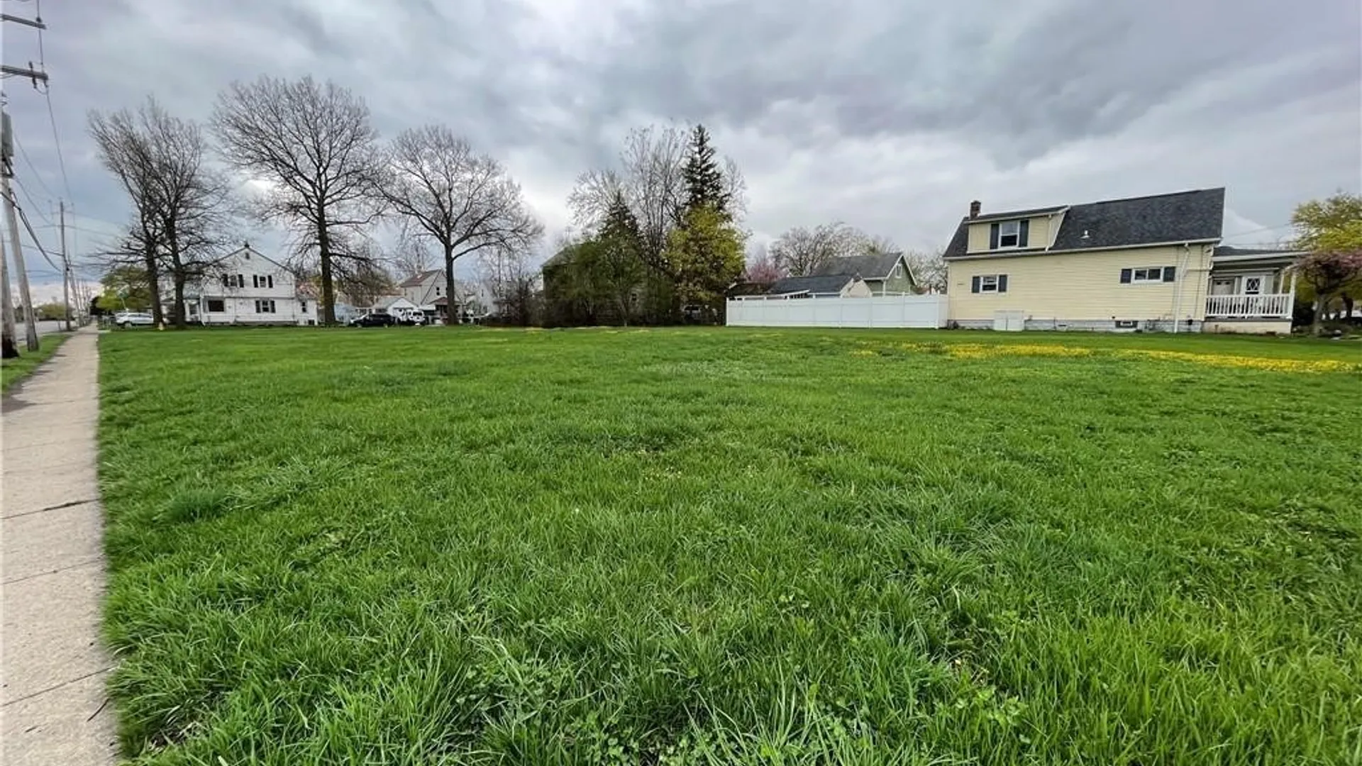Property at 3303 Pine Avenue, Niagara Falls, NY 14301 4