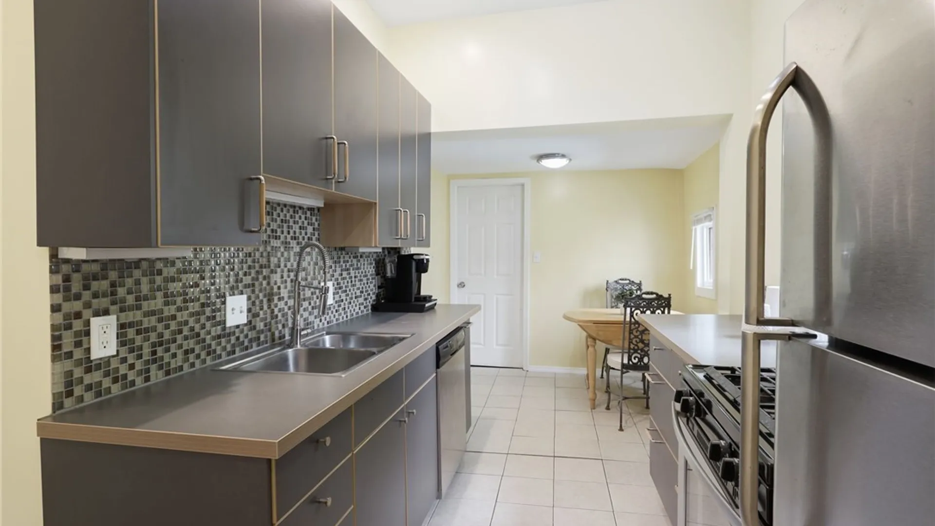 Property at 114 Whitney Place, Buffalo, NY 14201 10