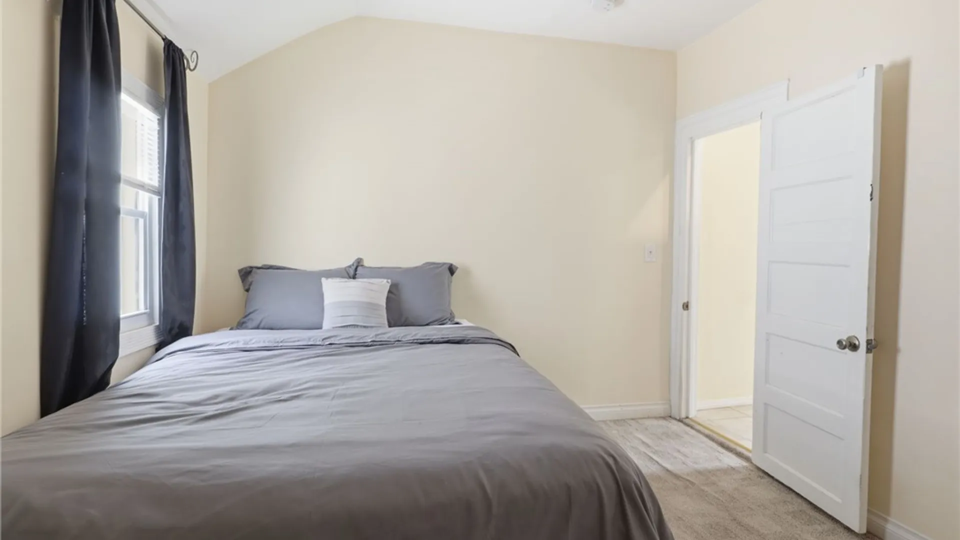 Property at 114 Whitney Place, Buffalo, NY 14201 25