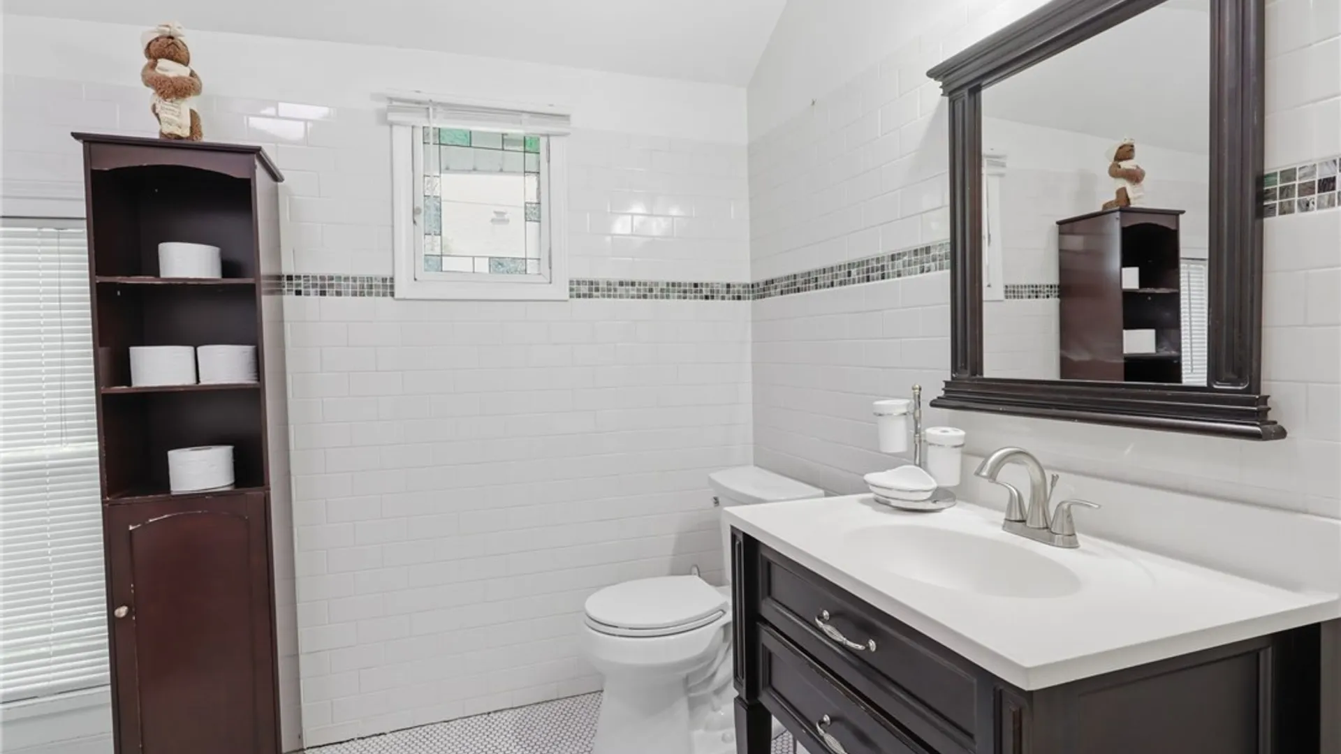 Property at 114 Whitney Place, Buffalo, NY 14201 32