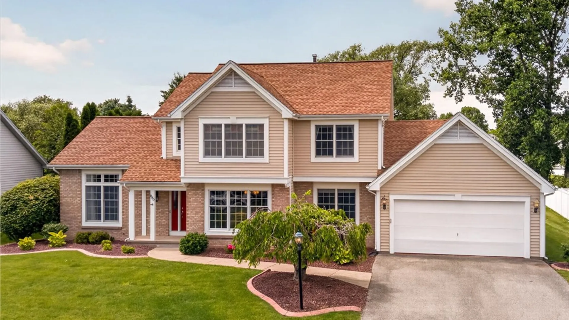 Property at 880 Macintosh Drive, Greece, NY 14626 4